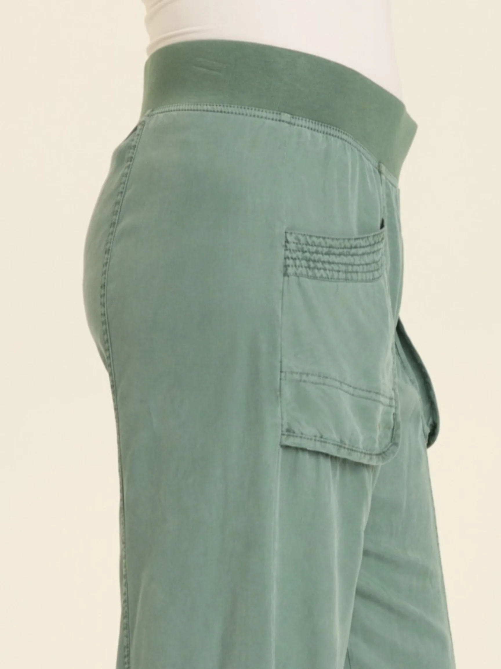 Mallis Gaucho in Ocean Storm