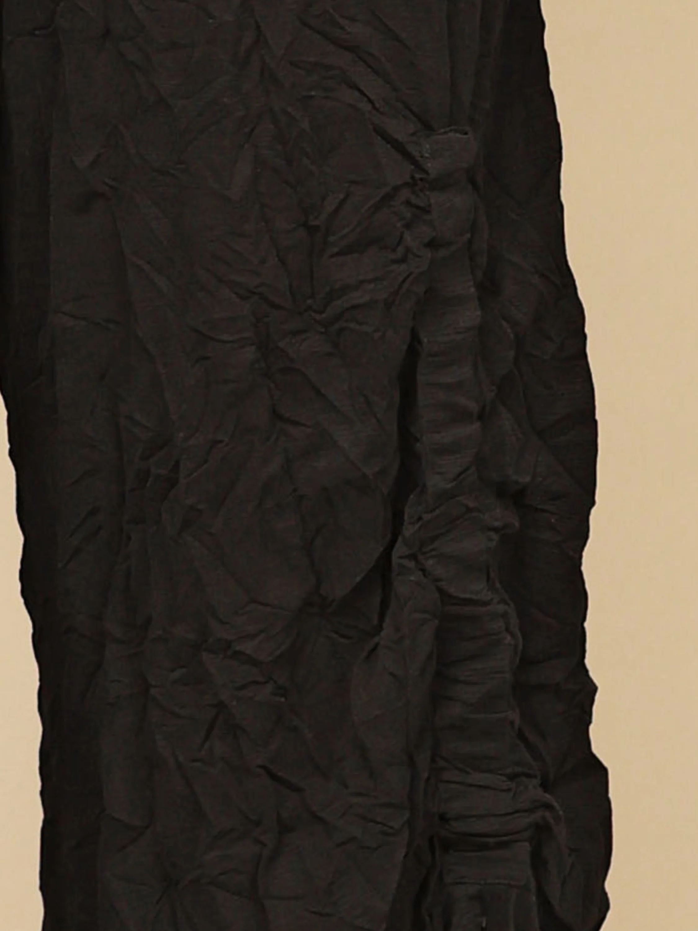 Mandy Pant in Black