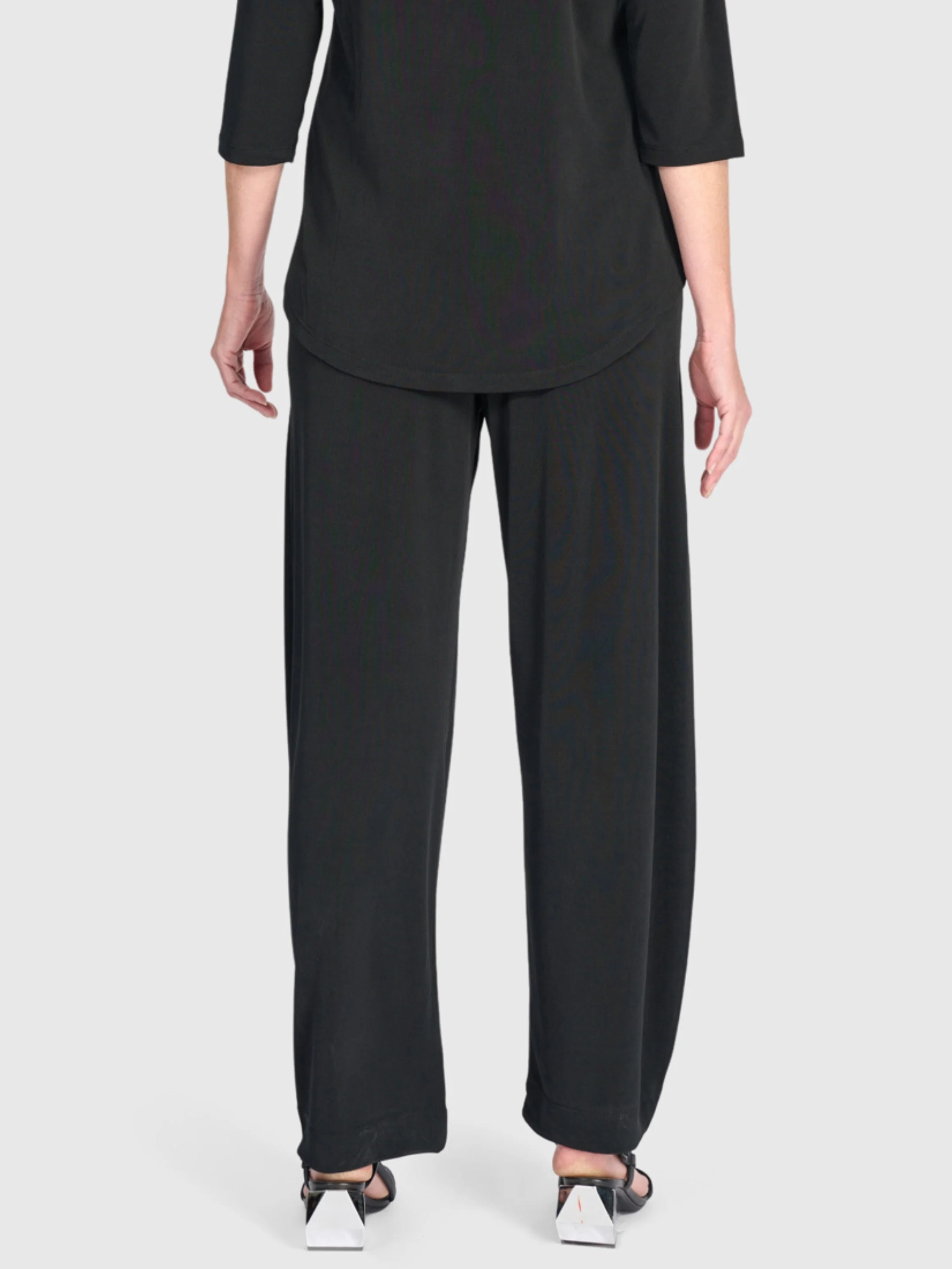 Matte Jersey Flow Pants in Black