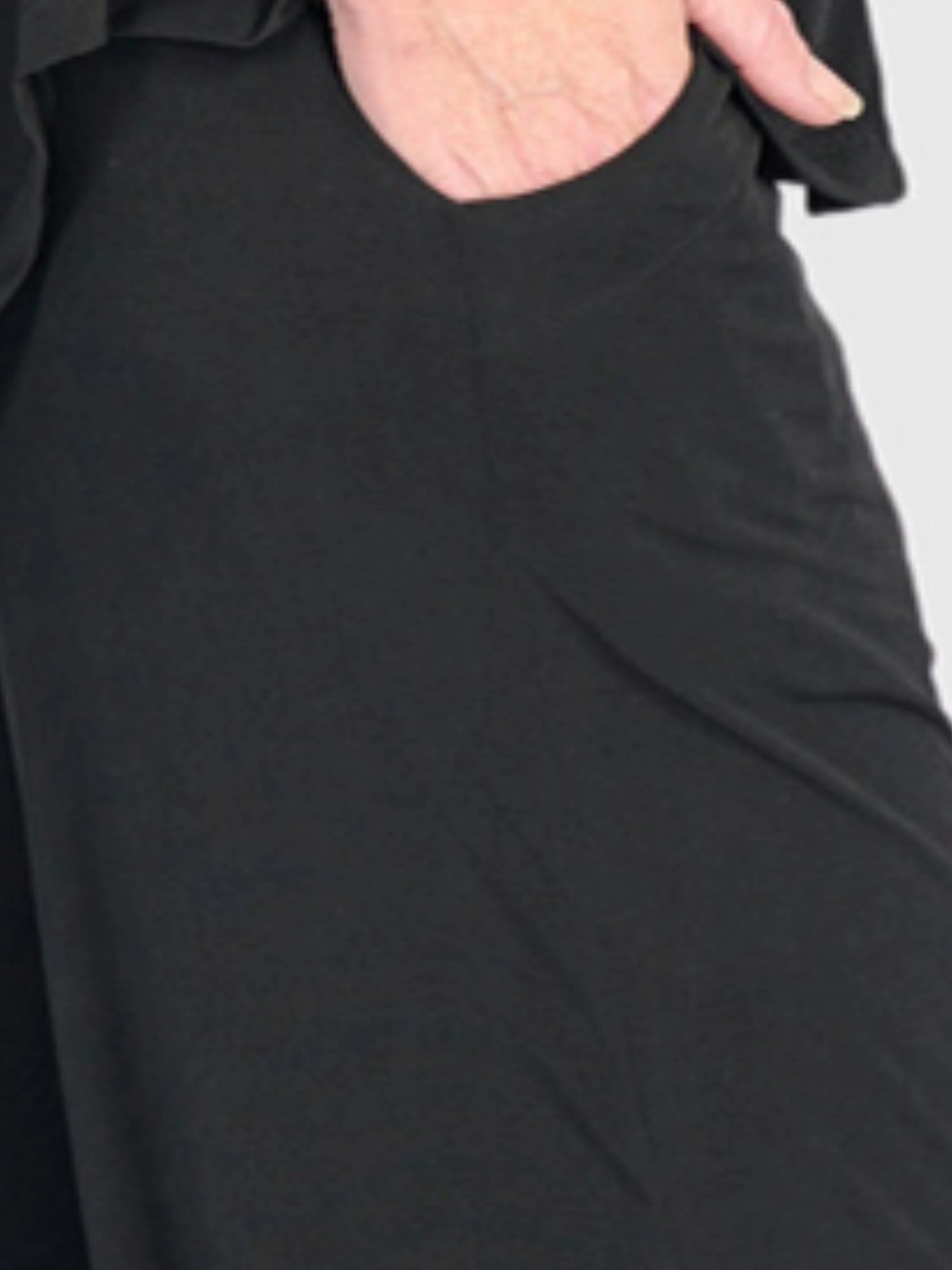 Matte Jersey Flow Pants in Black