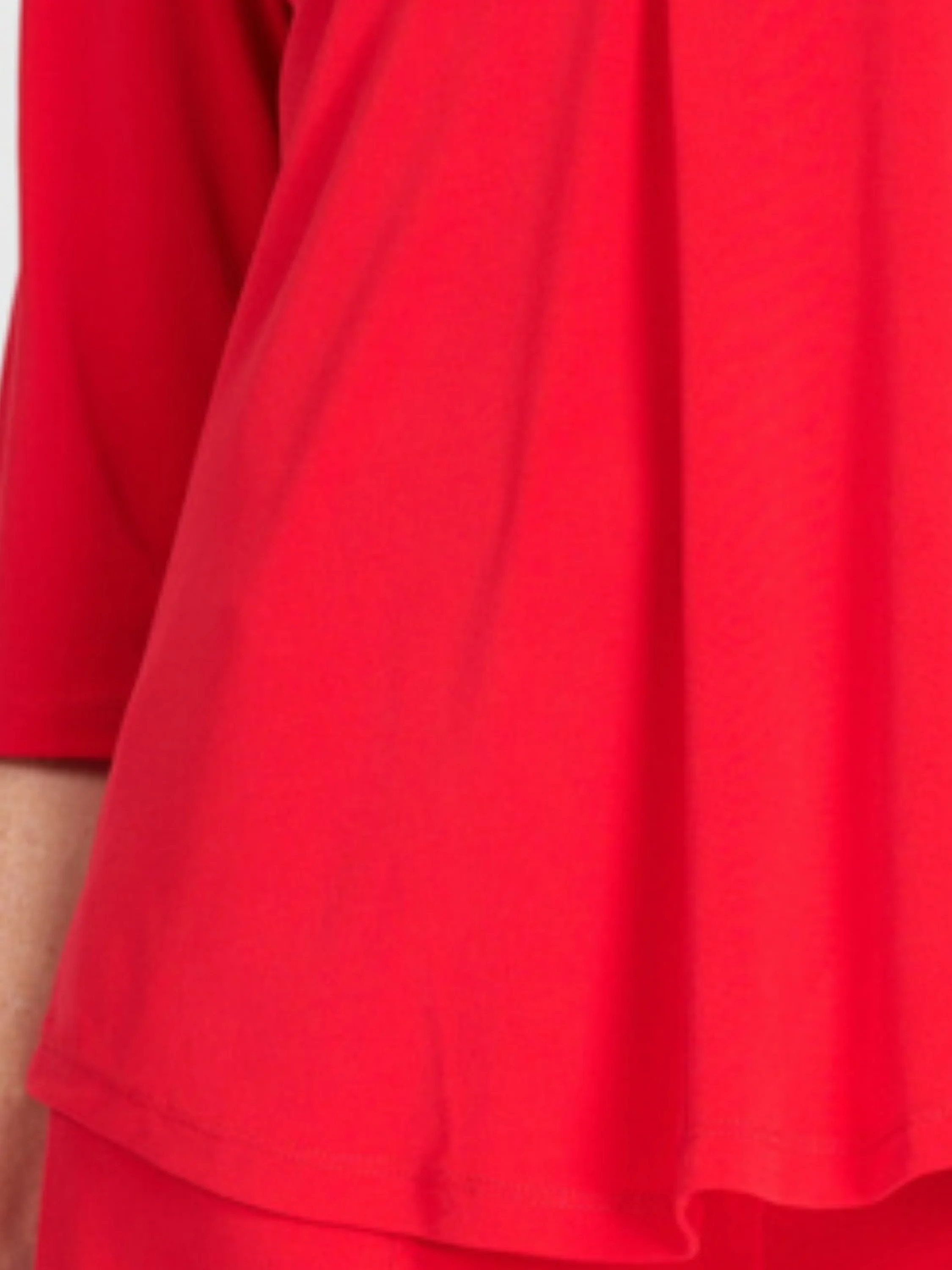 Matte Jersey V-Neck Top in Red
