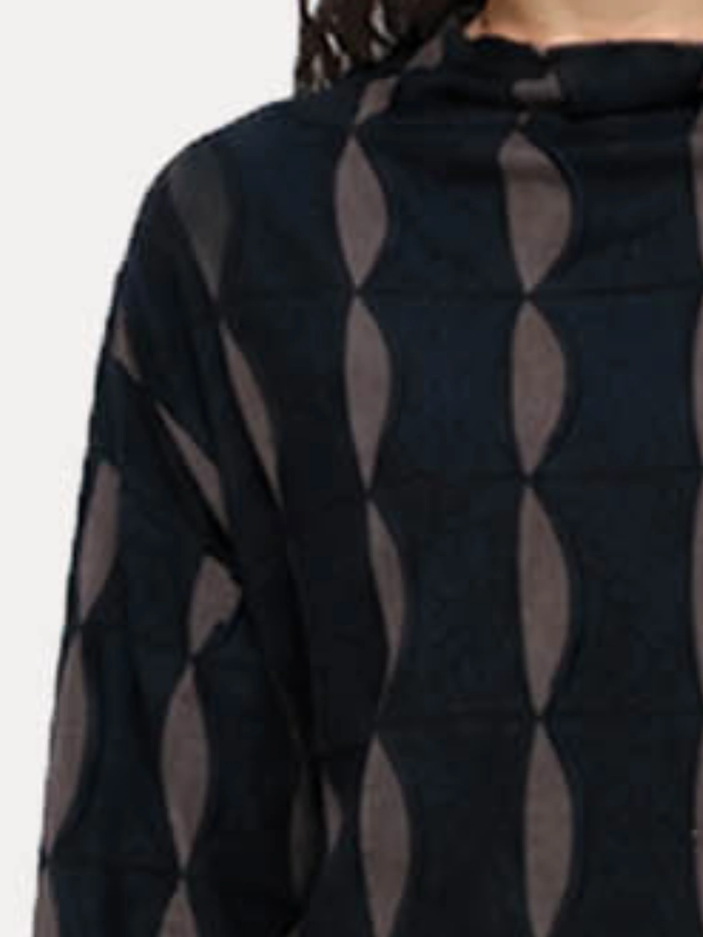 Mesh Top in Black/Walnut