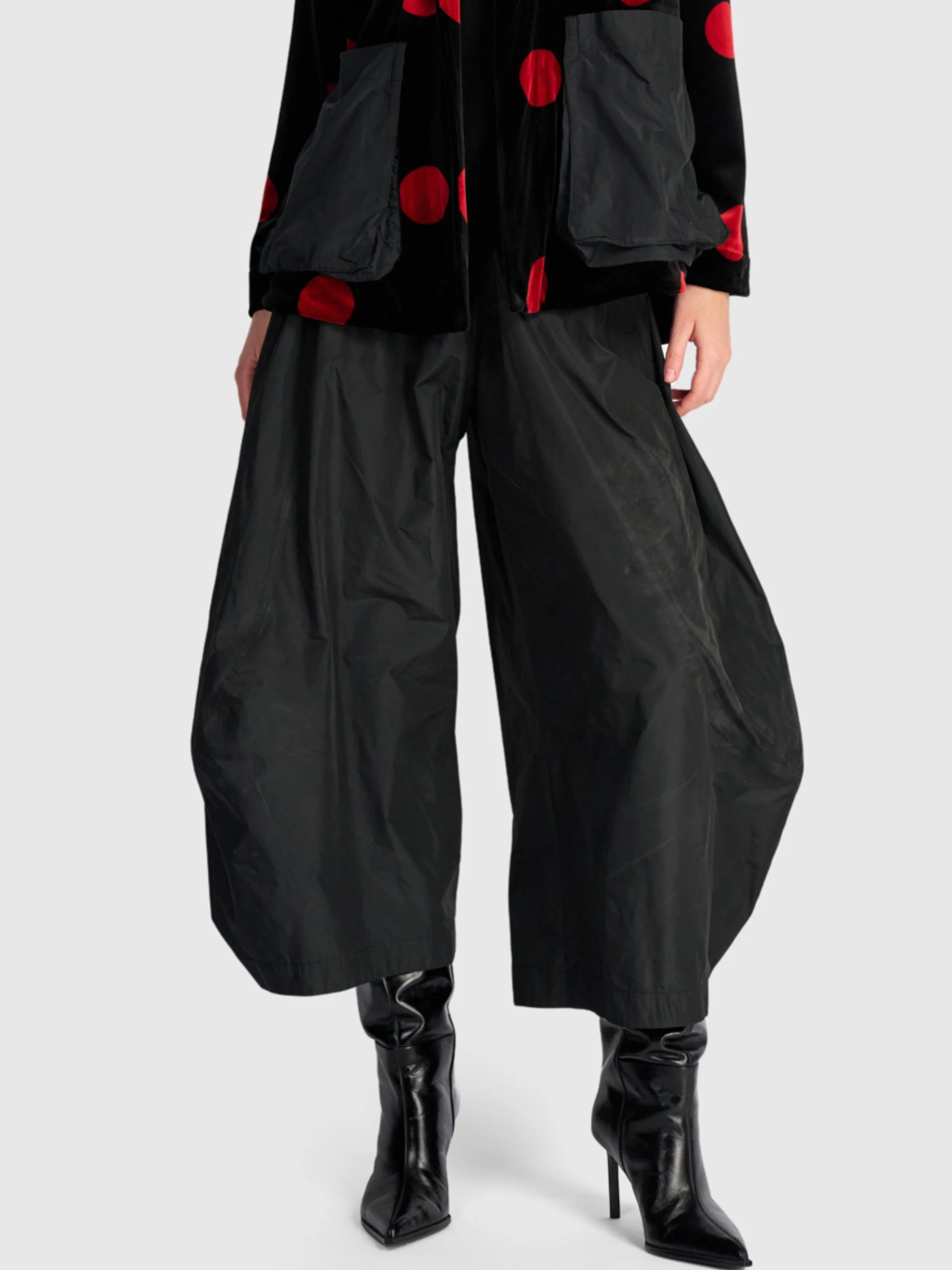 Metro Balloon Pant in Black