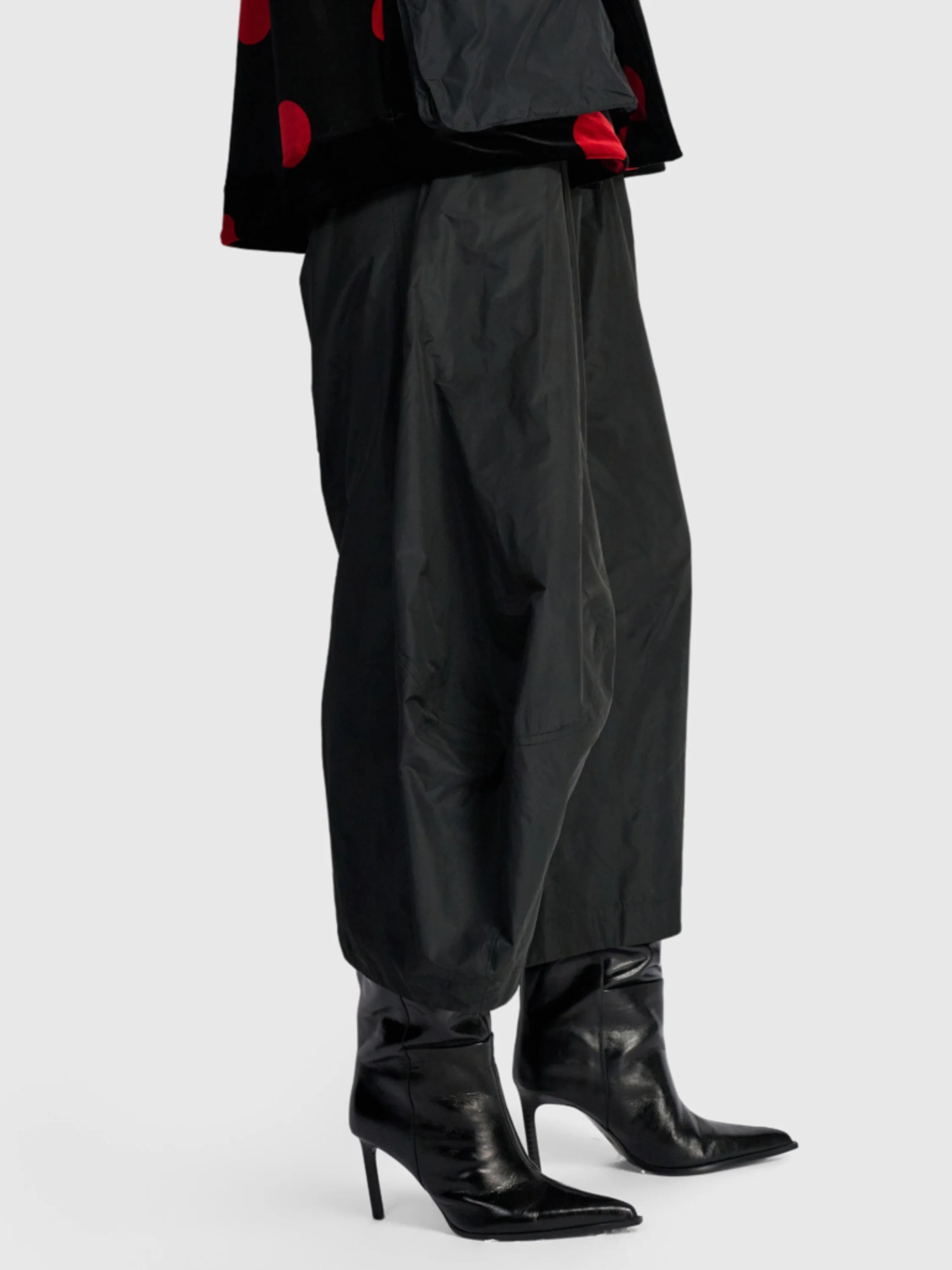 Metro Balloon Pant in Black