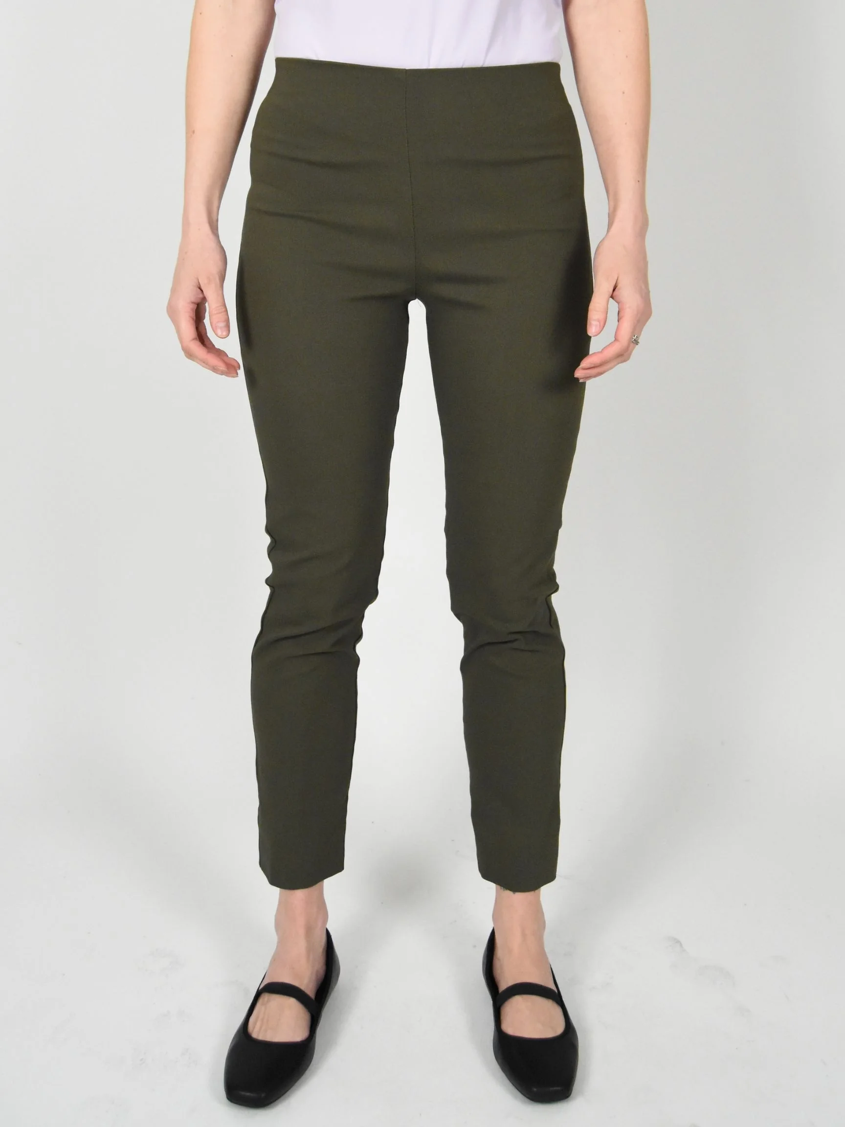 Milo Pant in Dark Olive