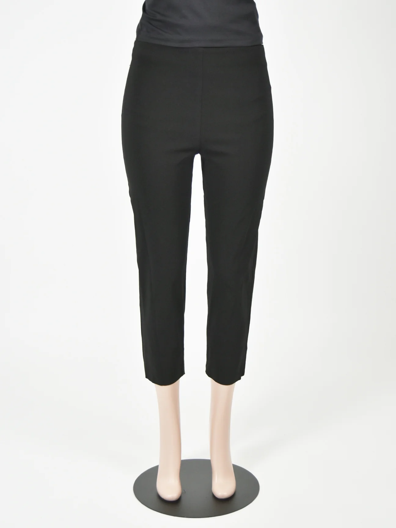 Mindy Pant in Black