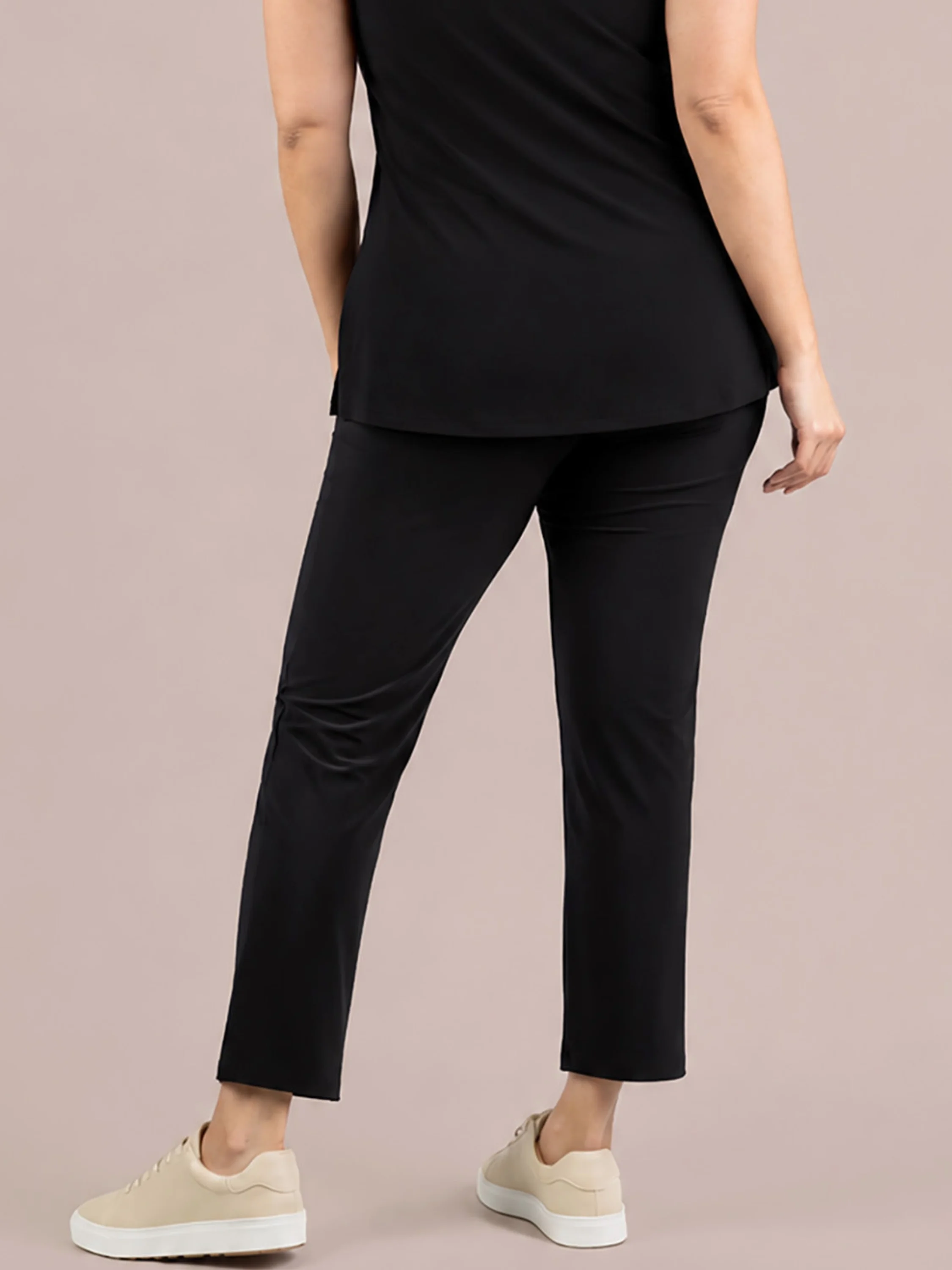 Monroe Pant in Black
