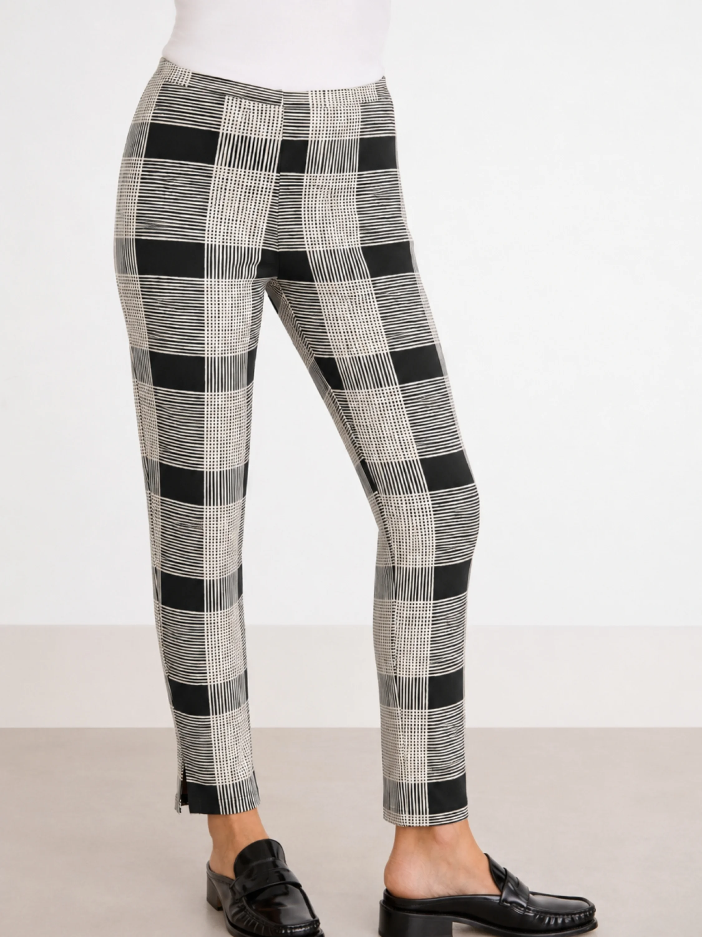 Narrow Pant Midi Print in Cashew Plaid