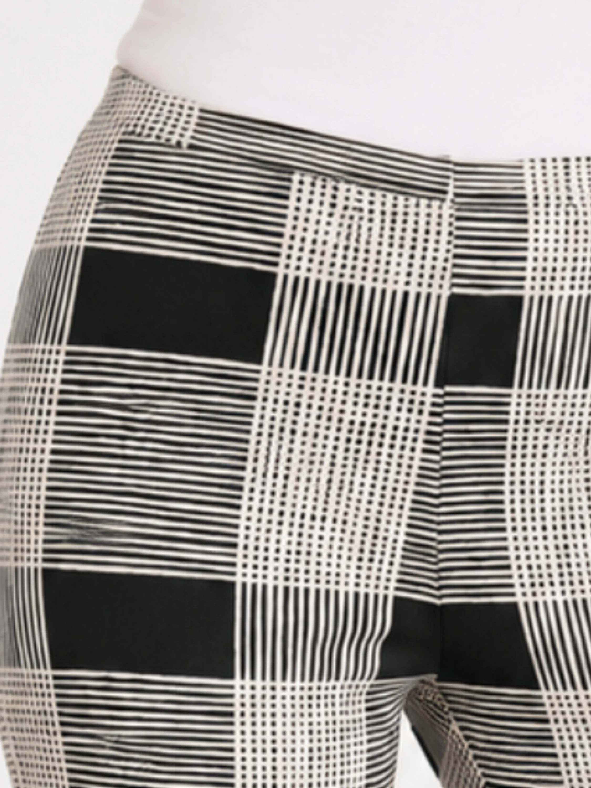 Narrow Pant Midi Print in Cashew Plaid