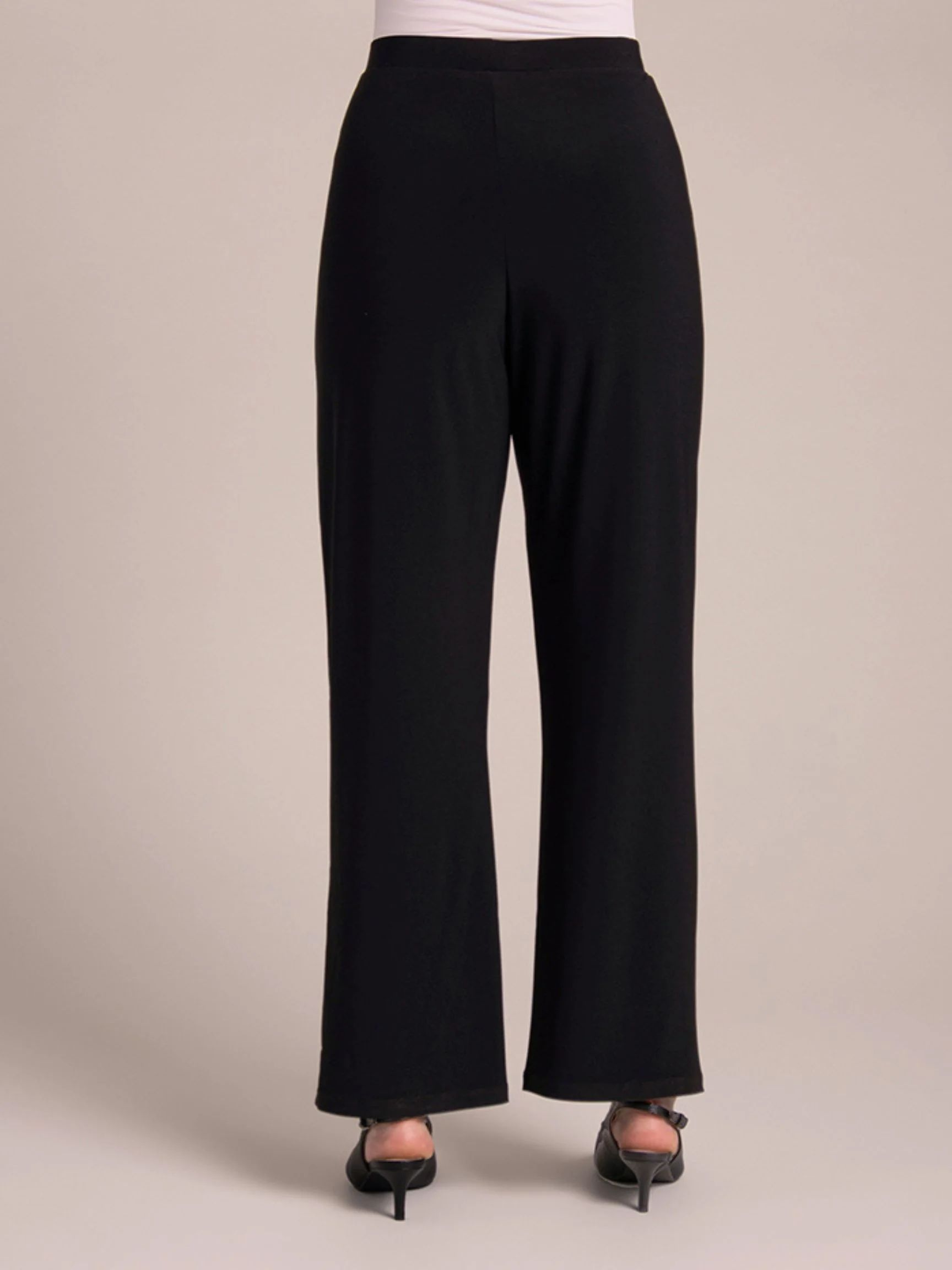 Nu Straight Leg Pant in Black
