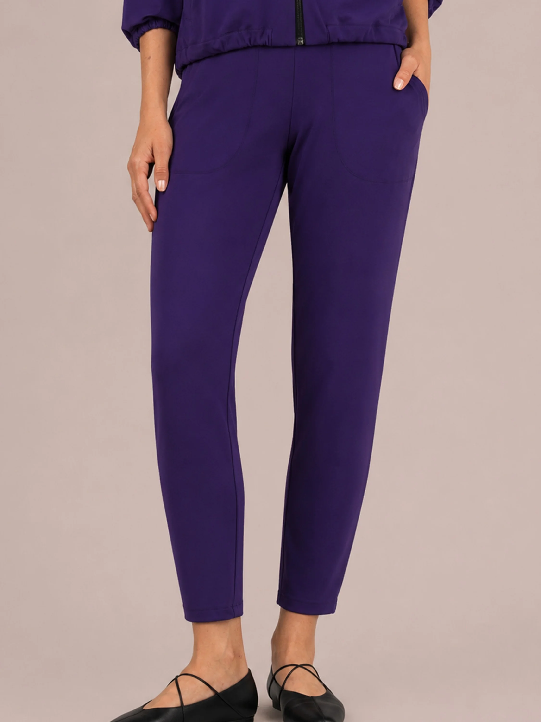 On The Go Pant in Elderberry