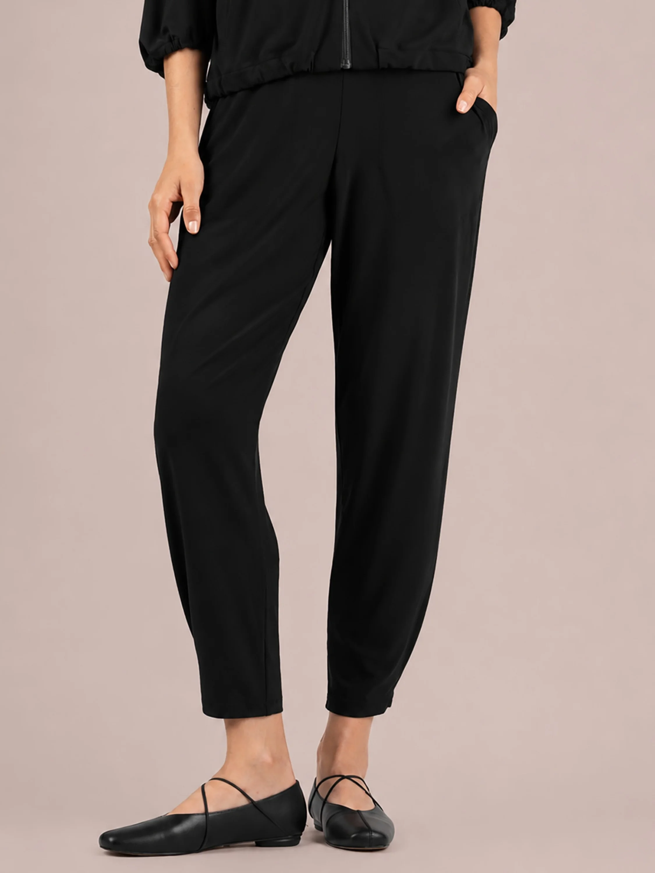 On The Go Pant in Black