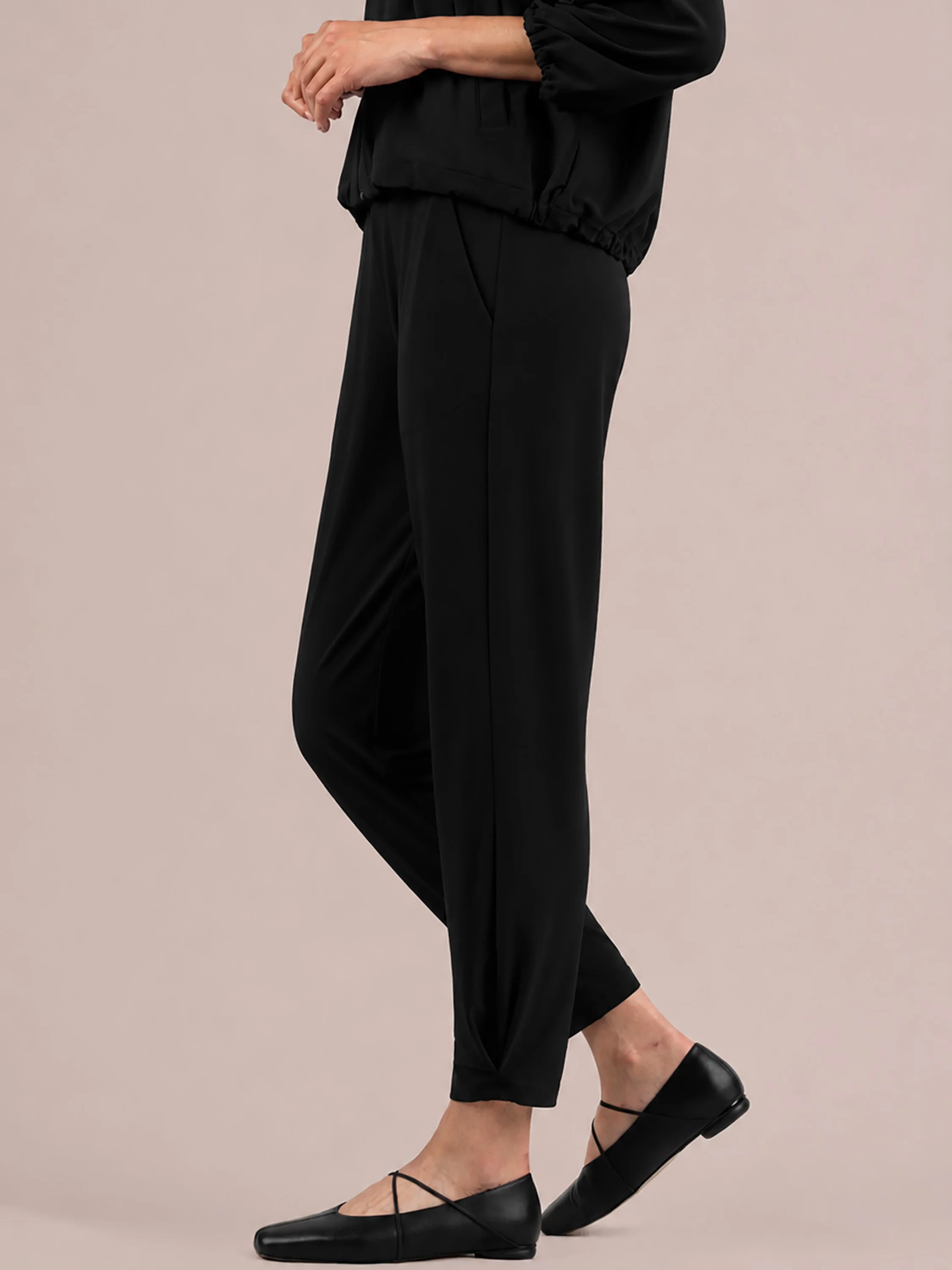 On The Go Pant in Black