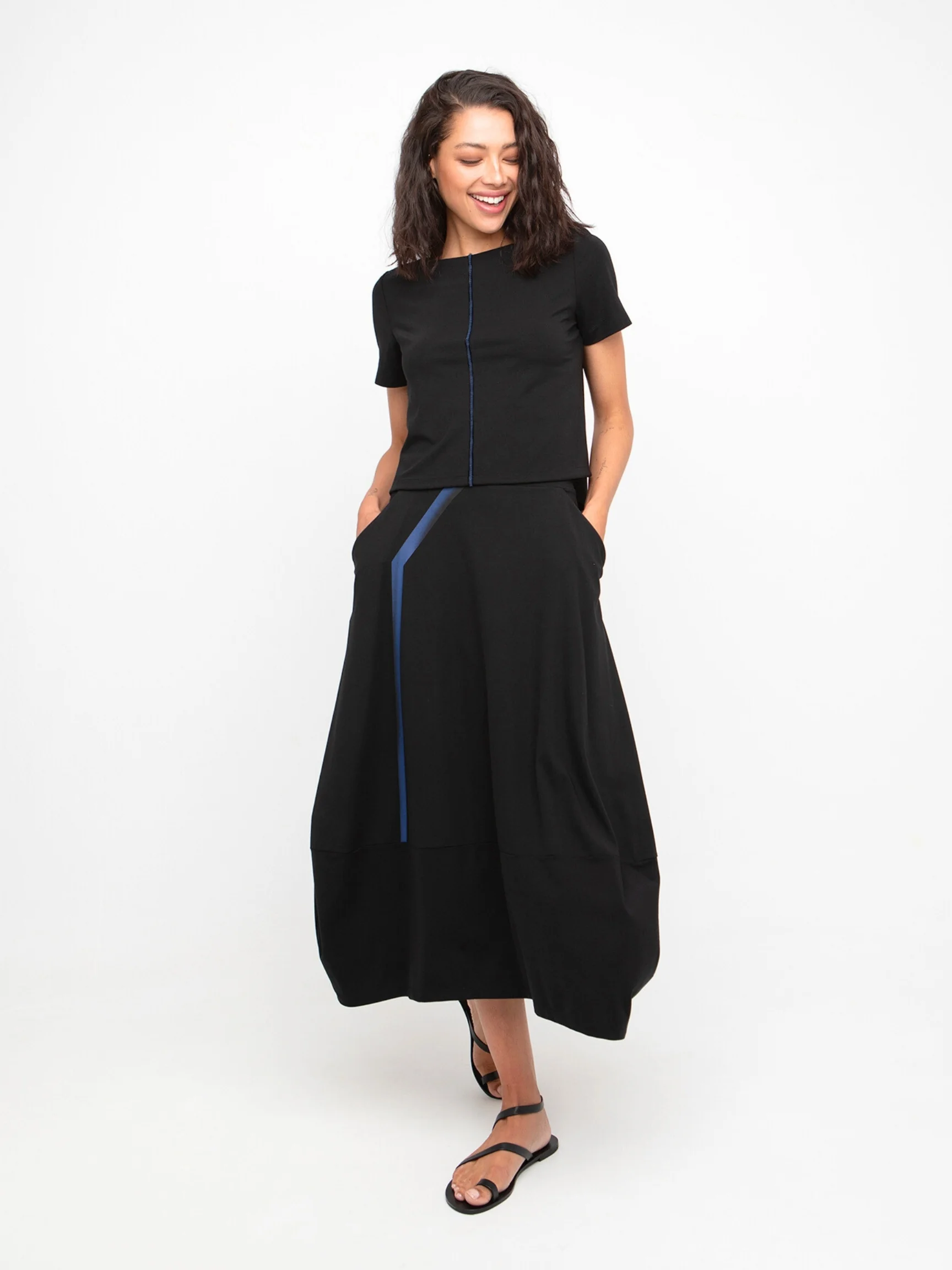 Orbit Skirt in Black