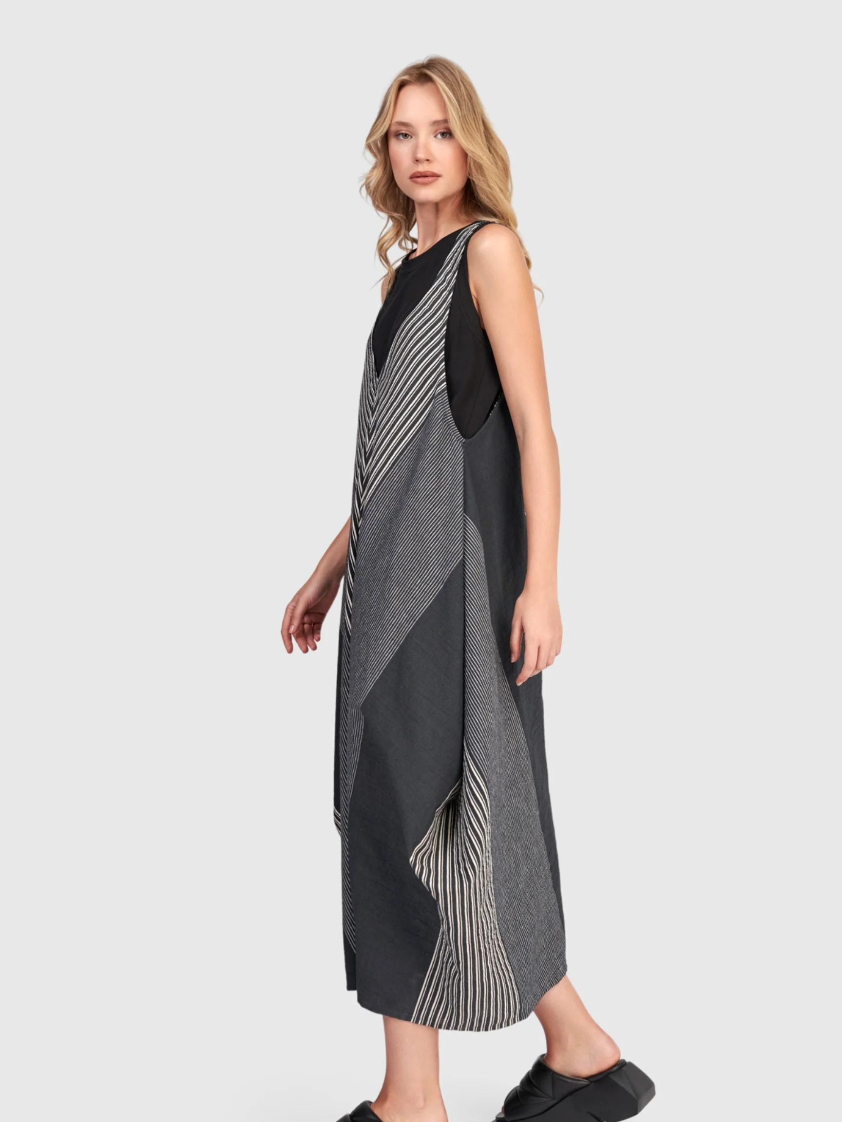 Panel Dress in Darkbar