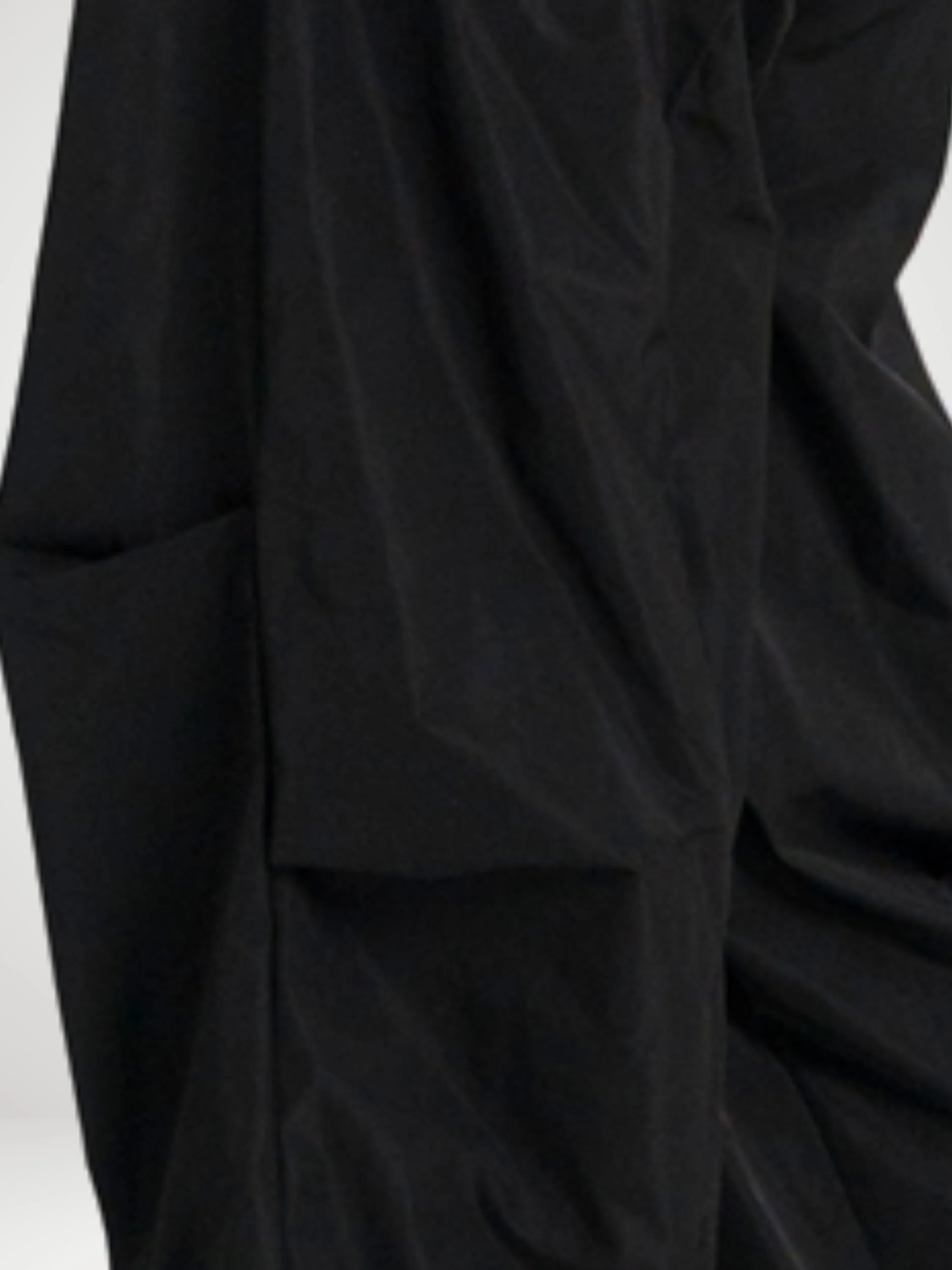 Parachute Pant in Black