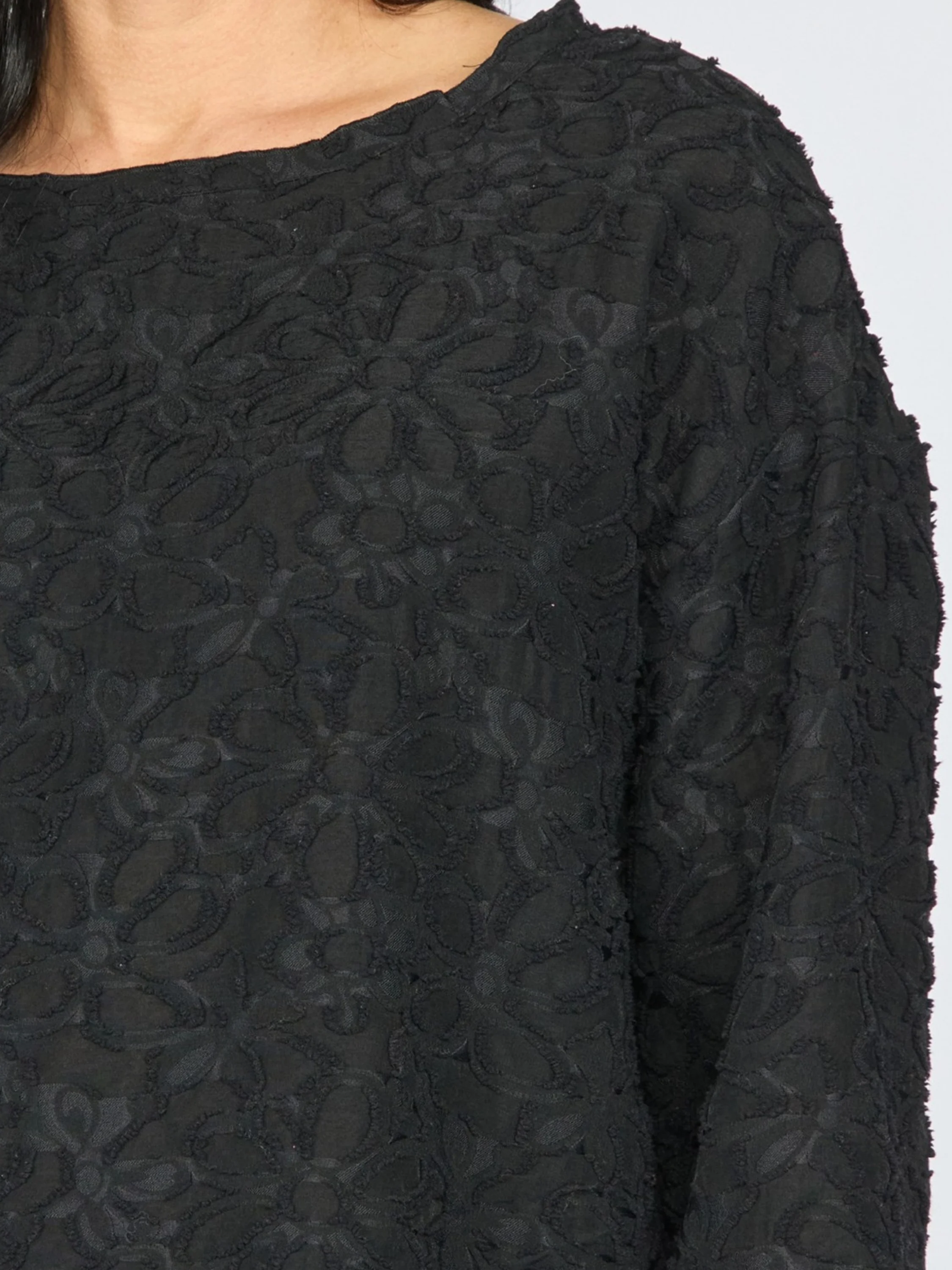 Petal Blossom Topper in Black