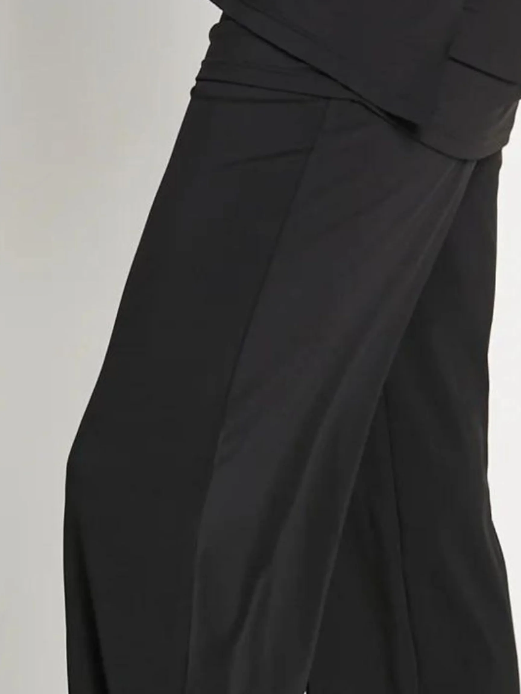 Pinched Pleat Pant in Black