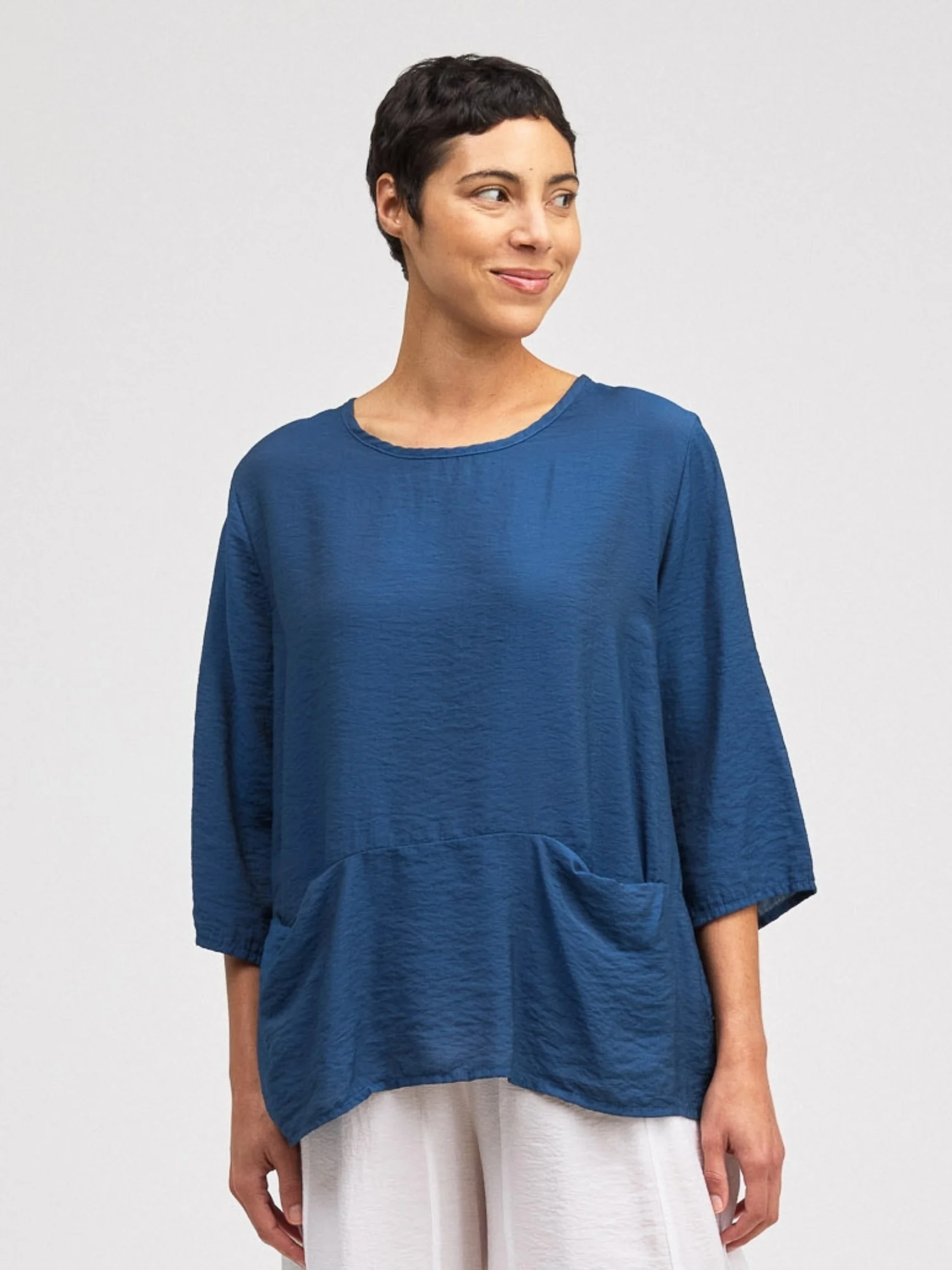 Pocket Pullover in Vivid Blue
