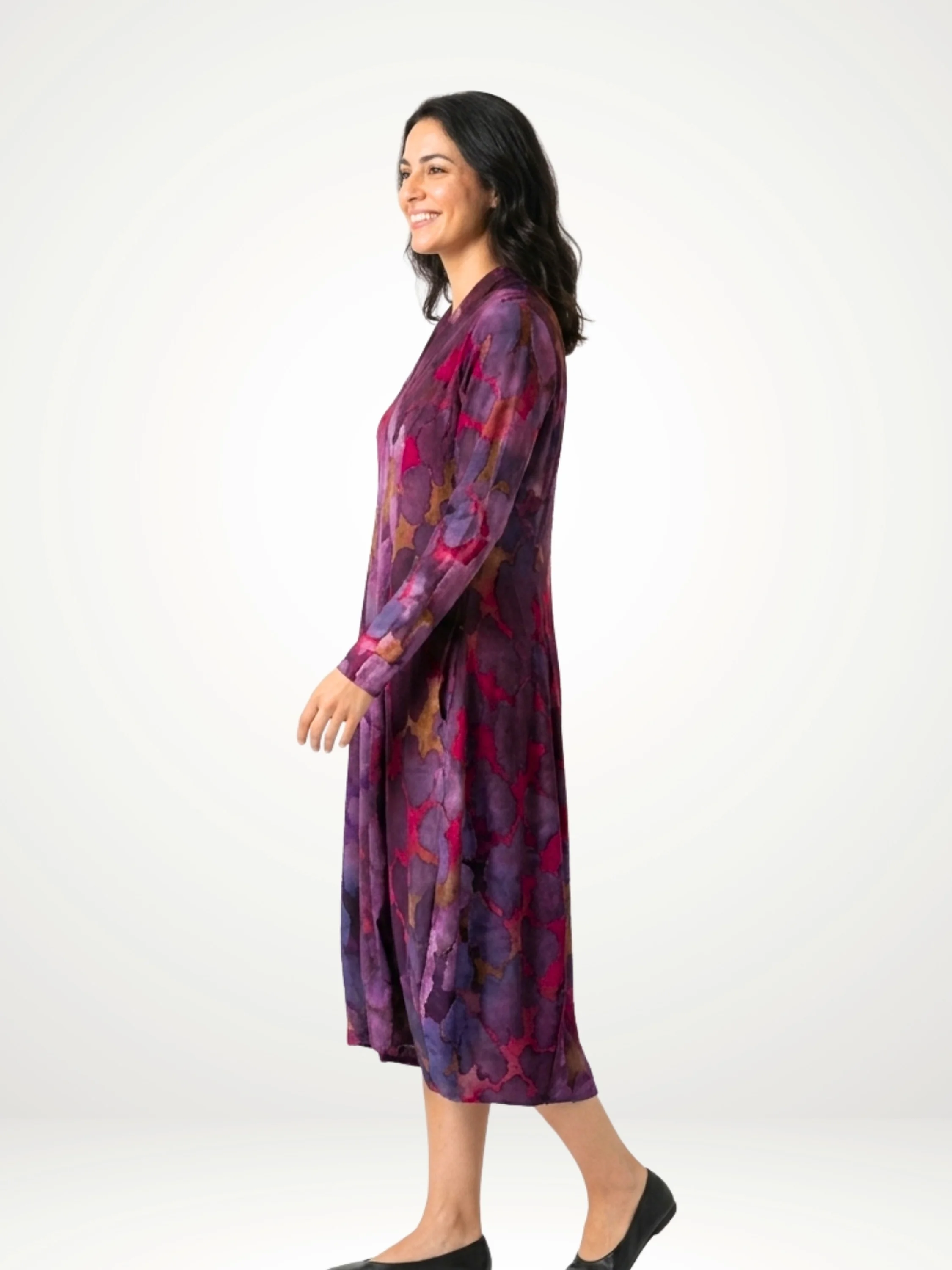 Poly-Knit V Neck Dress in Wine