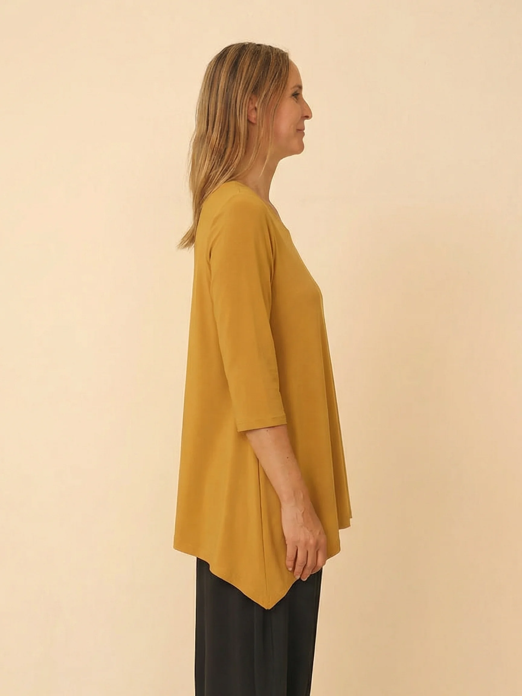 Reanna Top in Gold