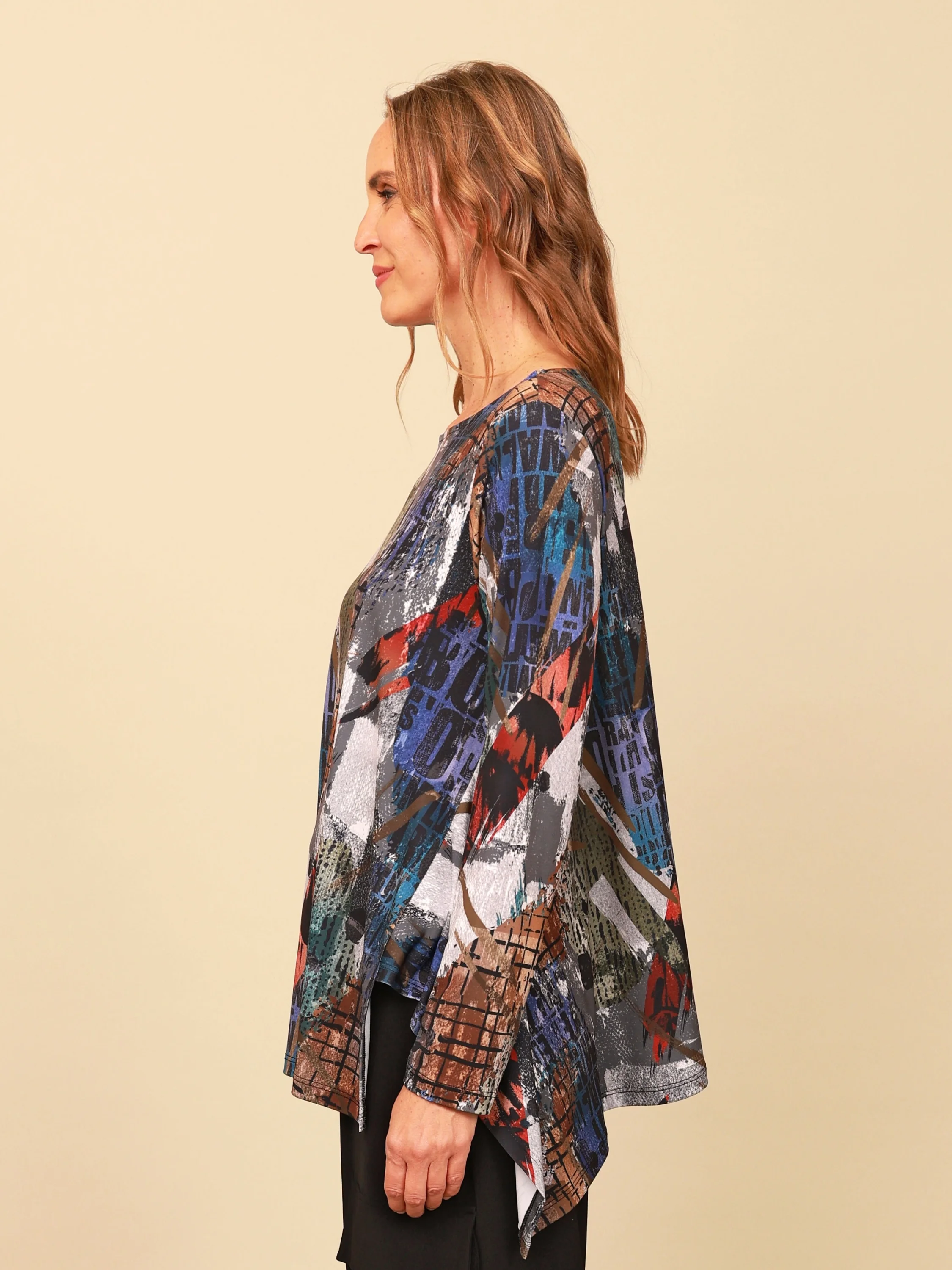 Reanna Top in Mural
