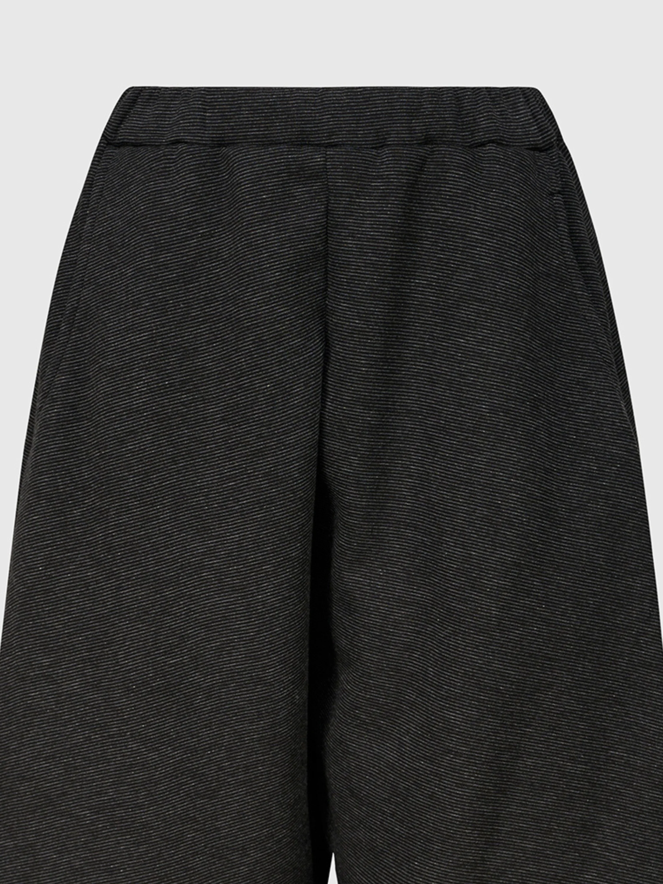 Relaxed Barrel Pants in Grey