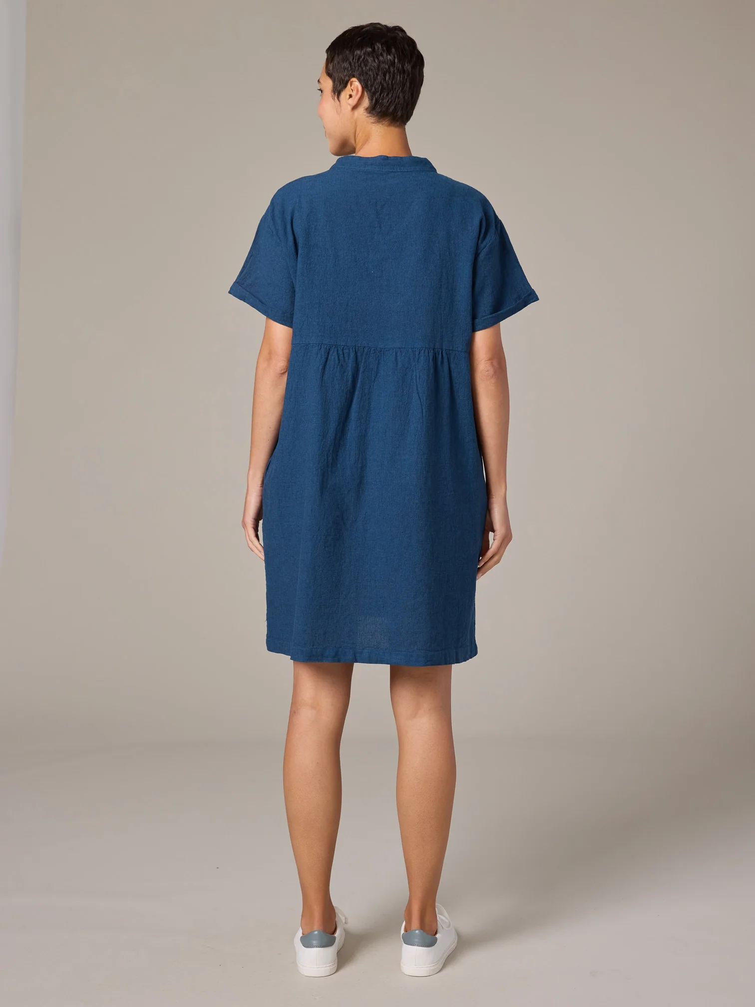 Relaxed Cap Slv Dress in Naval