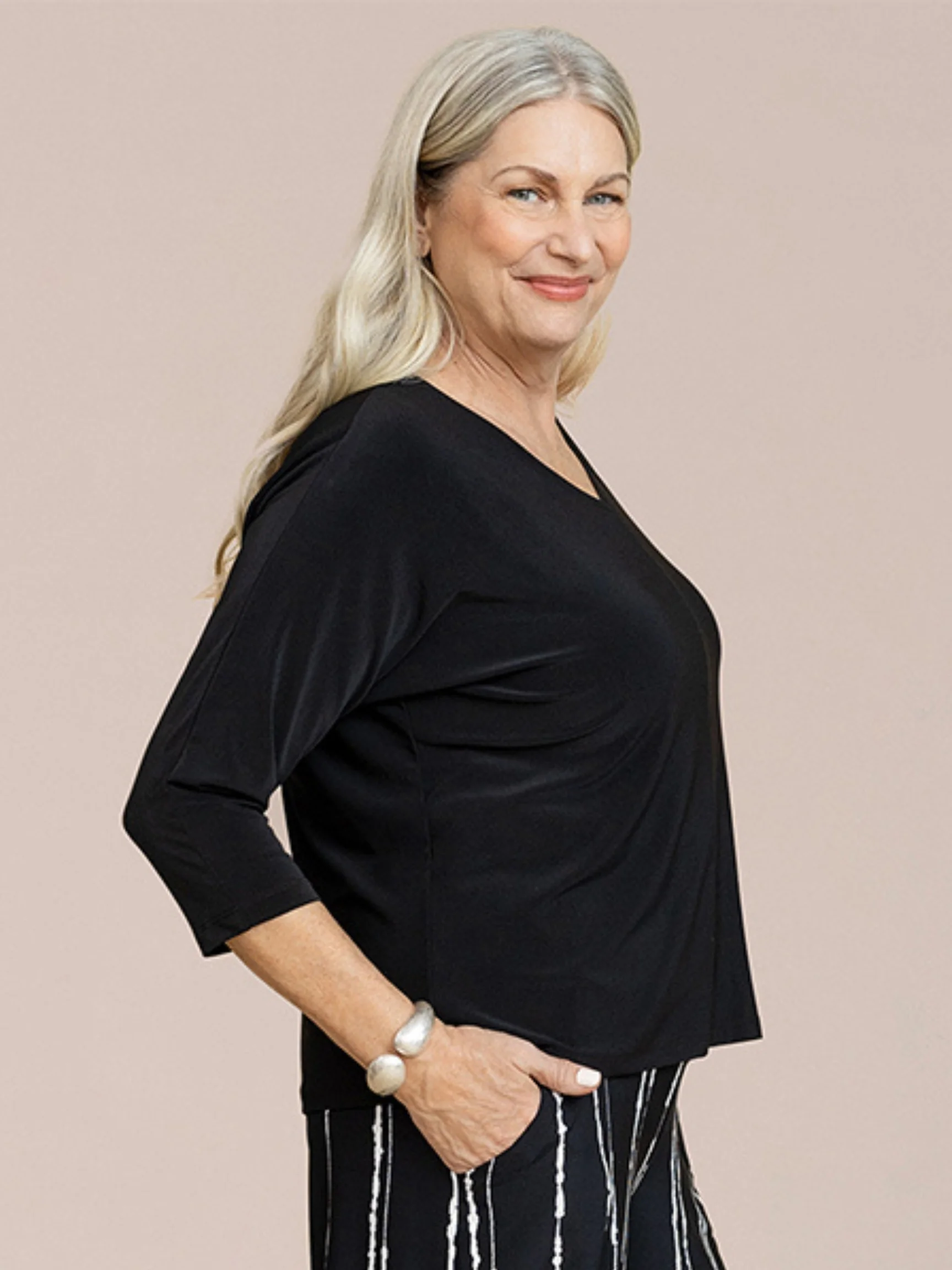 Revel Pocket Top in Black/Cashew Plaid