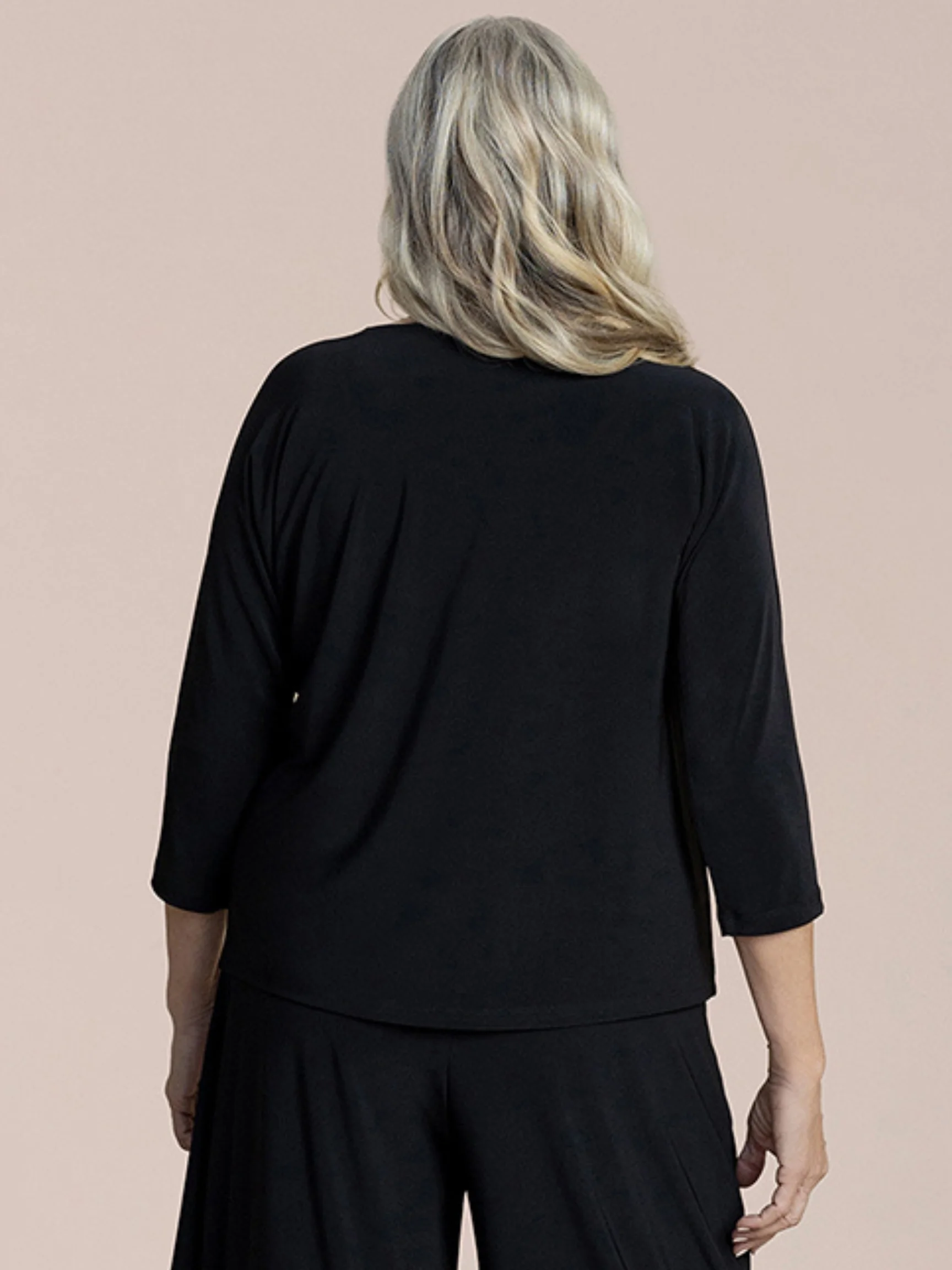 Revel Pocket Top in Black/Cashew Plaid