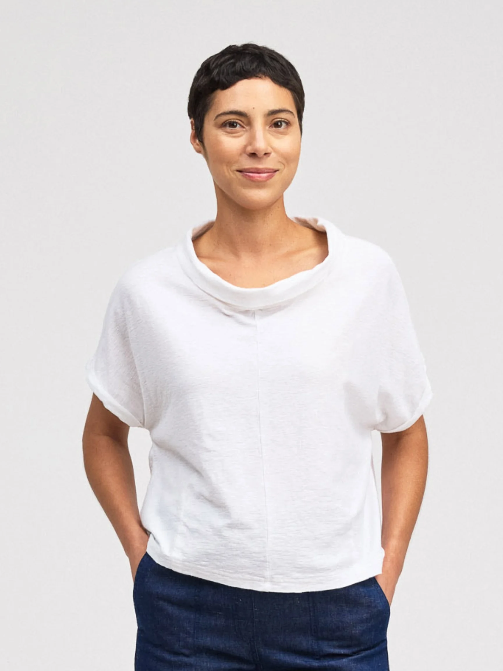 Roll Slv Cowl Top in White
