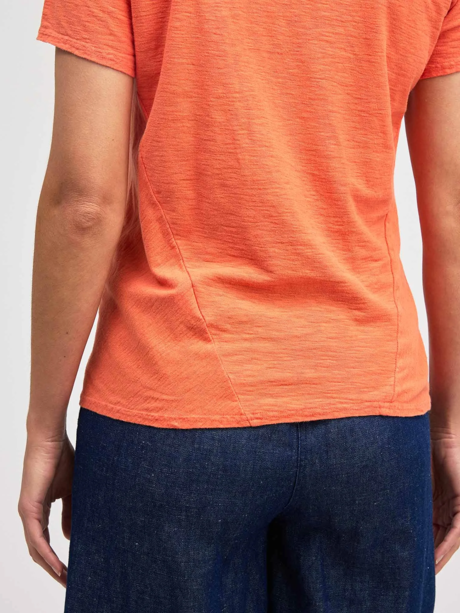 S/S Bias Tee in Tabasco