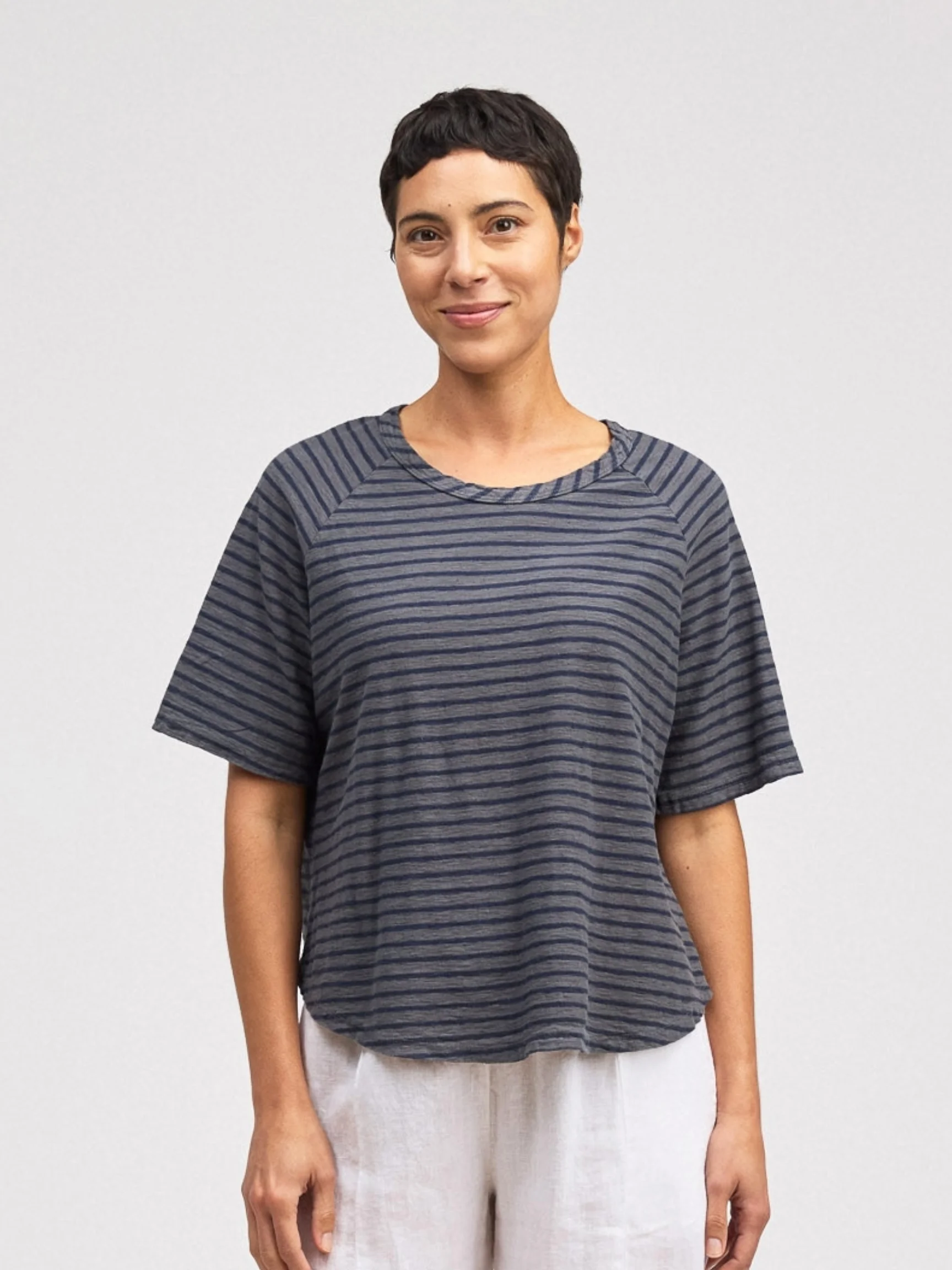 S/S Boxy Raglan Tee in Anthracite