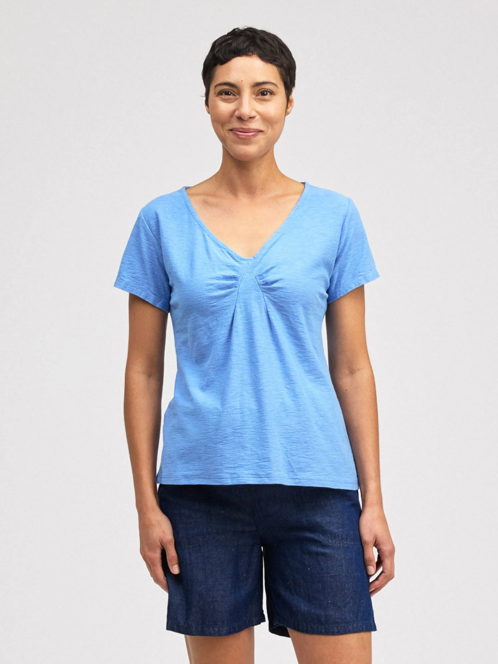 S/S Tuck Front Tee in Forget Me Not