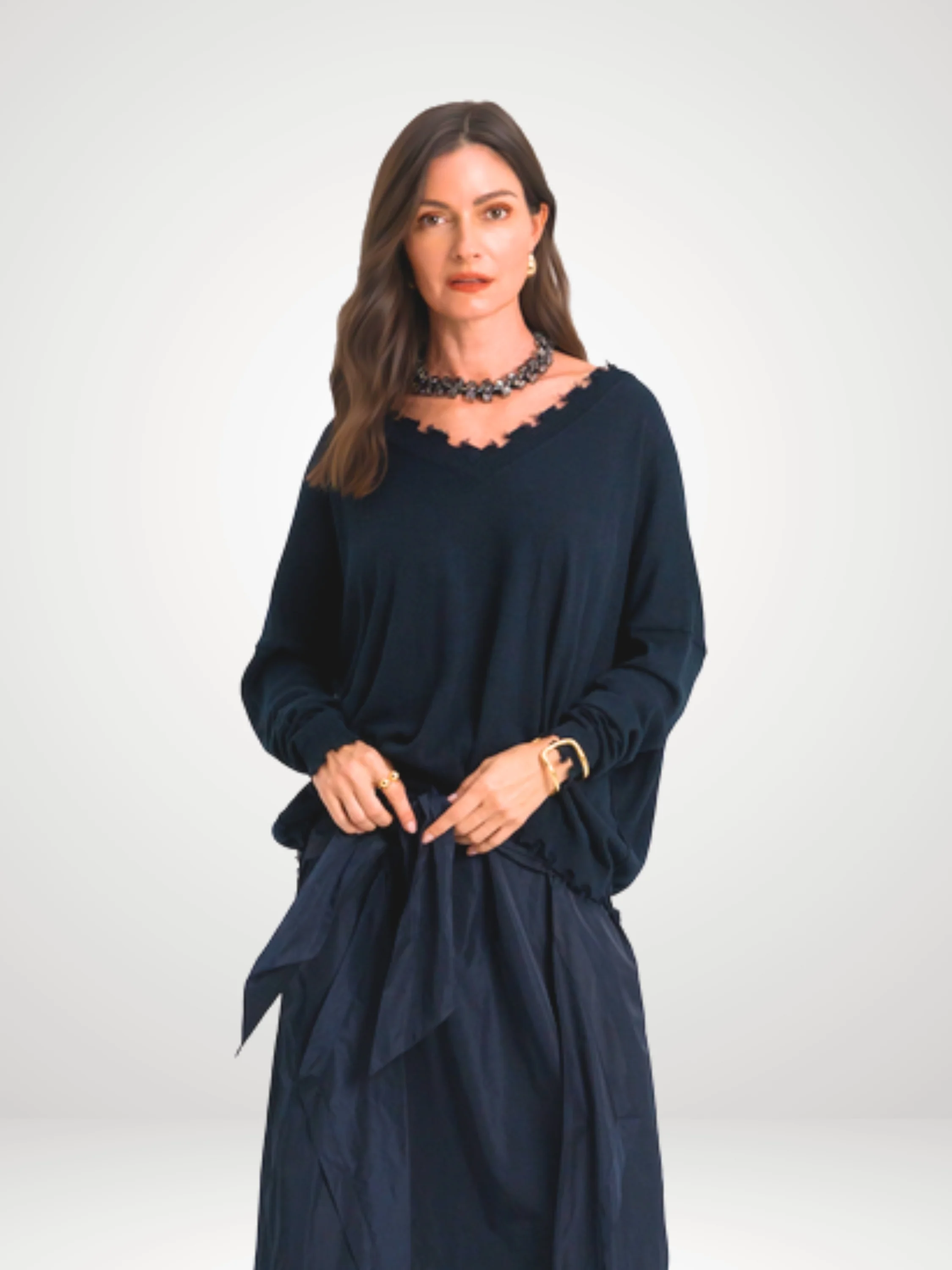 Shabby V in Midnight