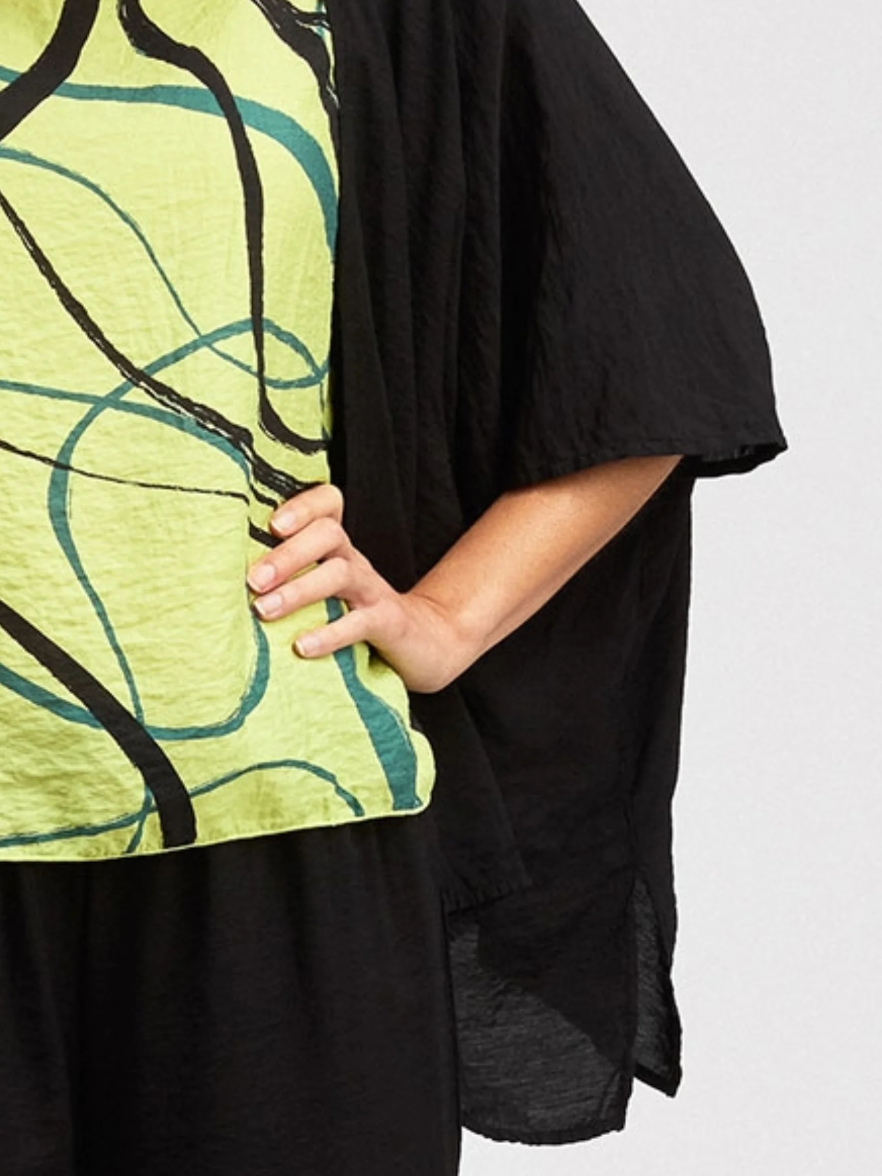 Shawl Cardi in Black