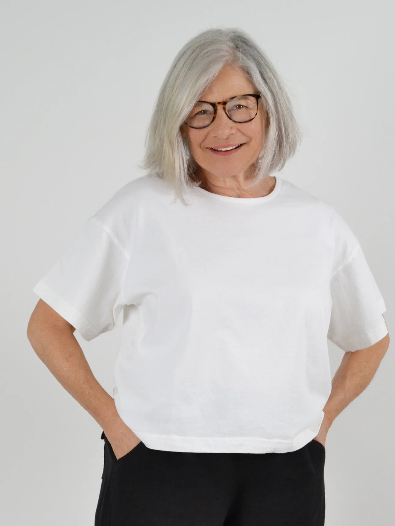 Short Sleeve Crop Crew Shirt in White
