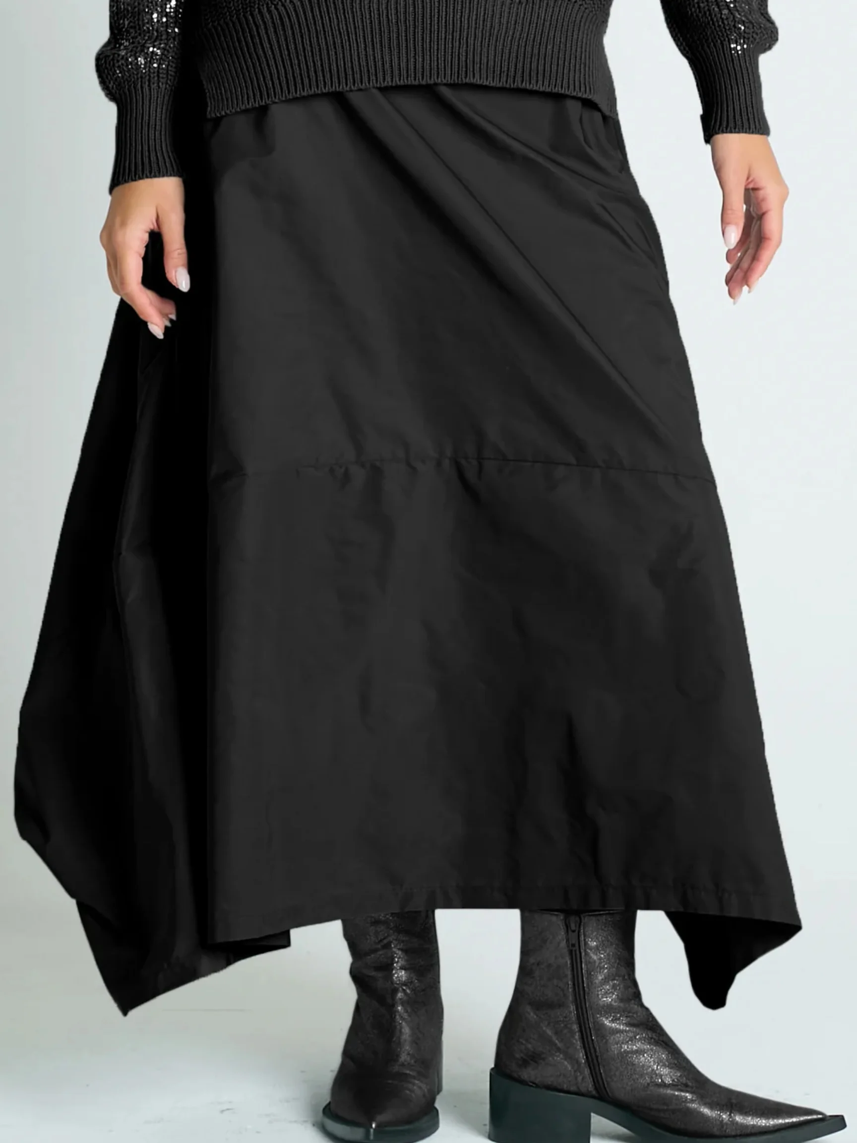 Signature Architectural Skirt in Black
