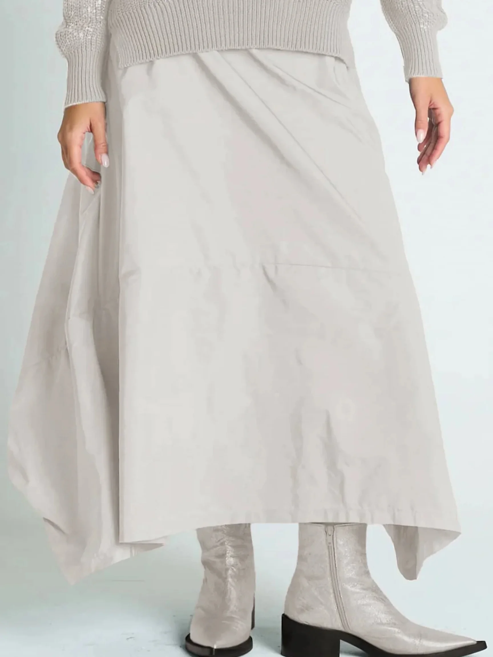 Signature Architectural Skirt in Putty
