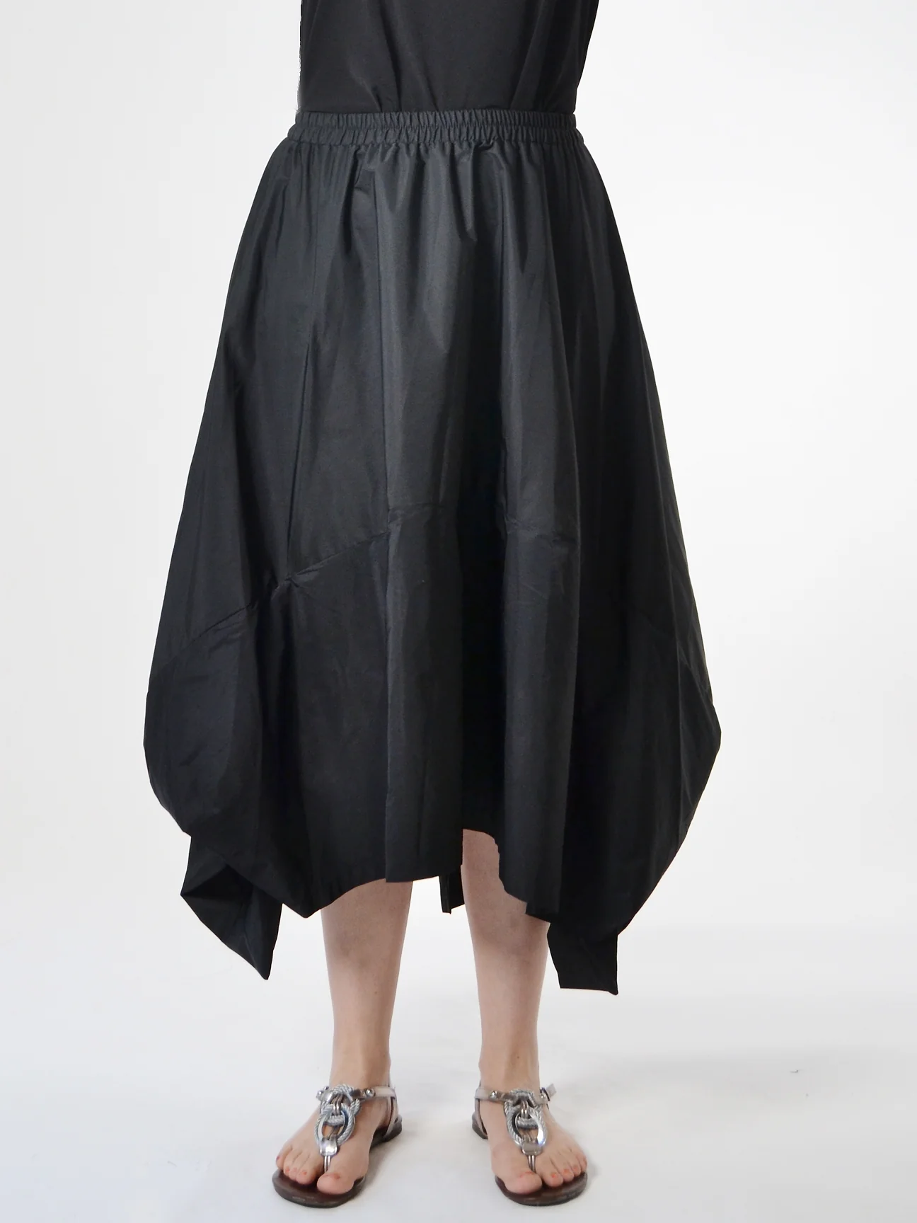 Signature Architectural Skirt in Black