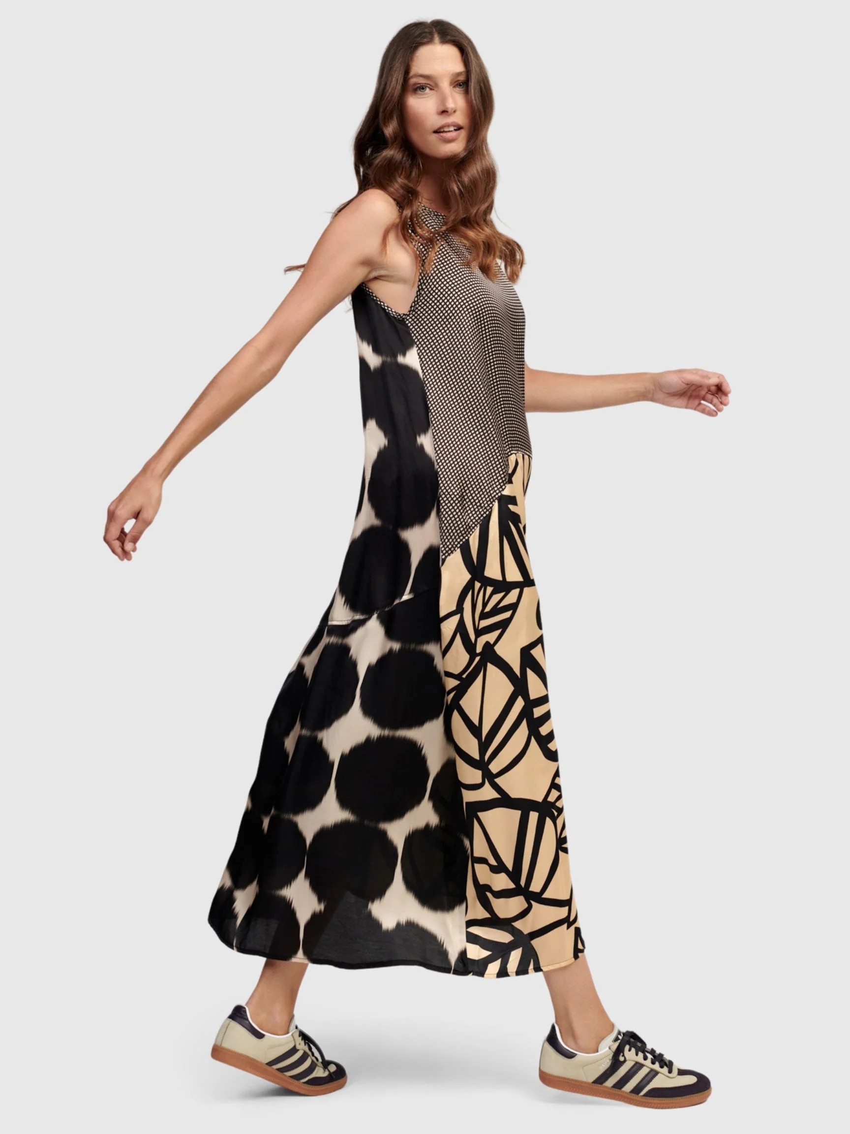 Sleeveless Serene Dress in Serene