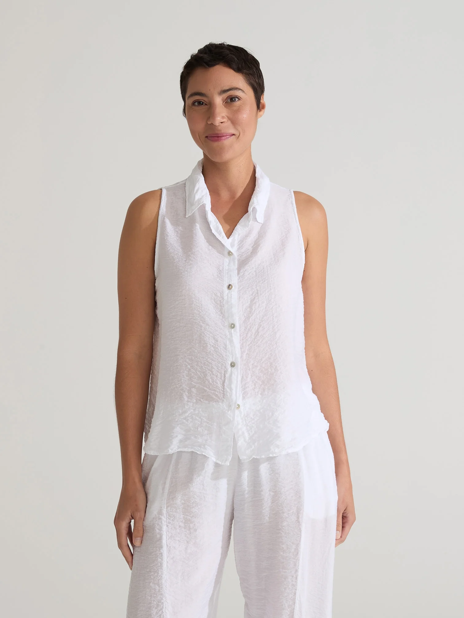 Sleeveless Shirt in White