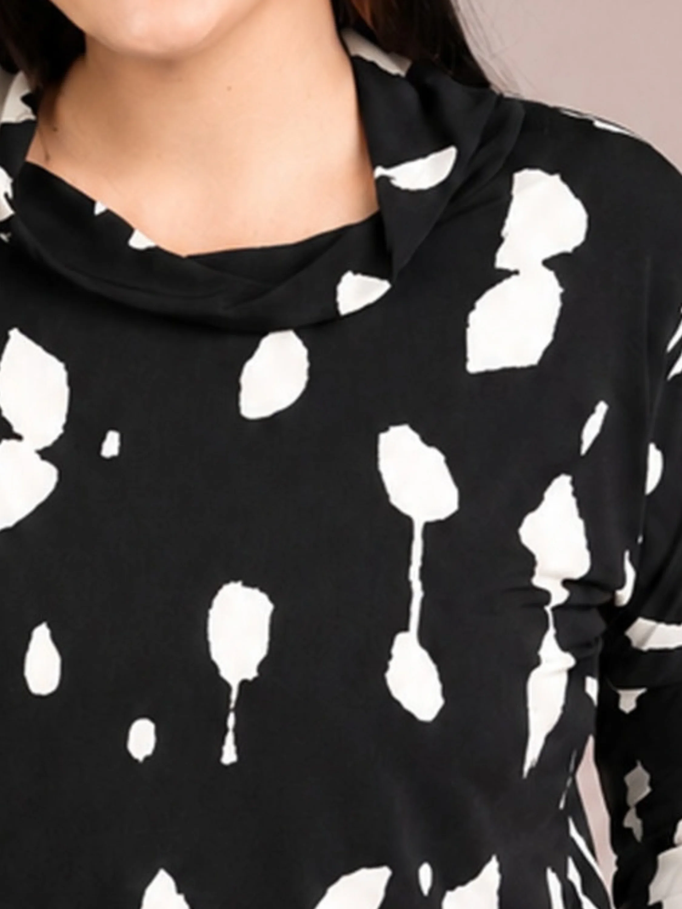 Slouch Sweatshirt Print in Cashew Splatter