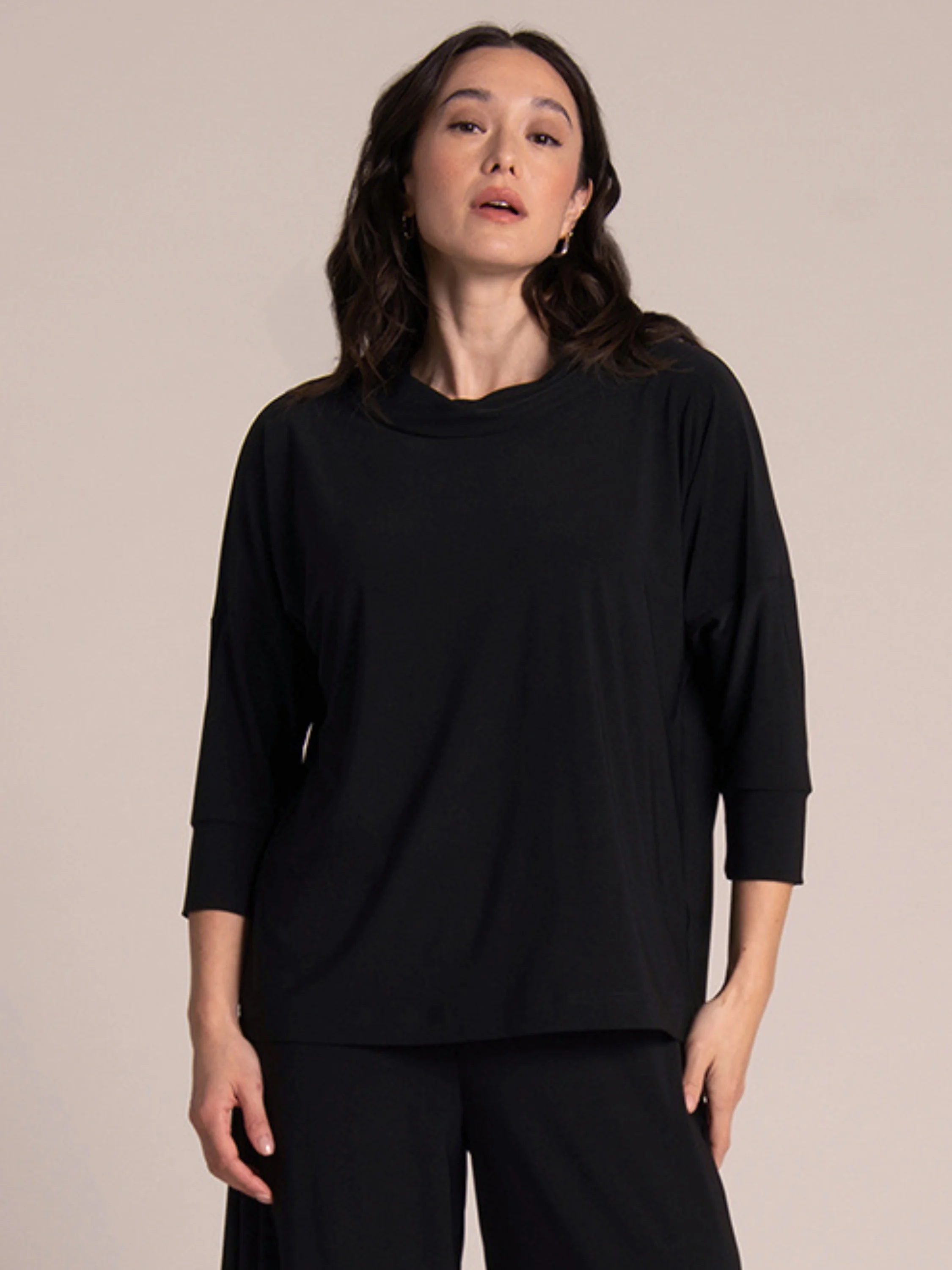 Slouch Sweatshirt in Black
