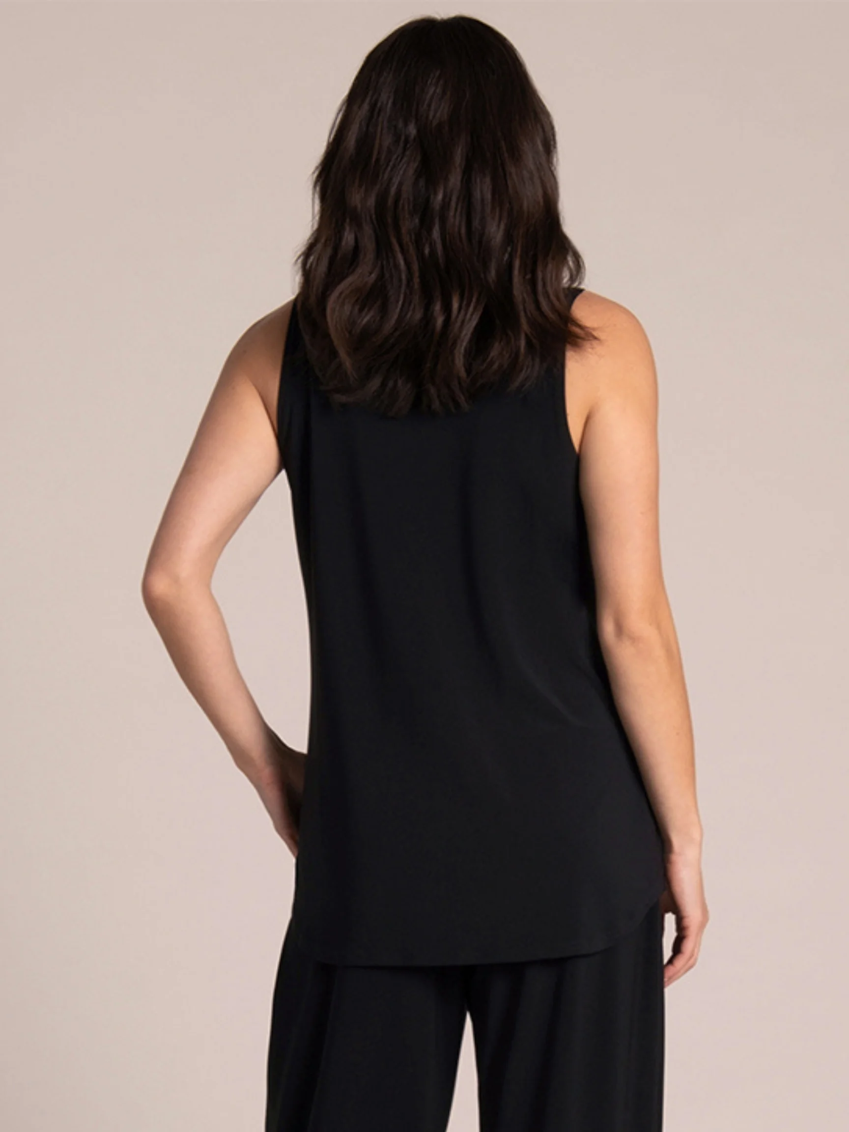 Slvless Go To Classic T in Black