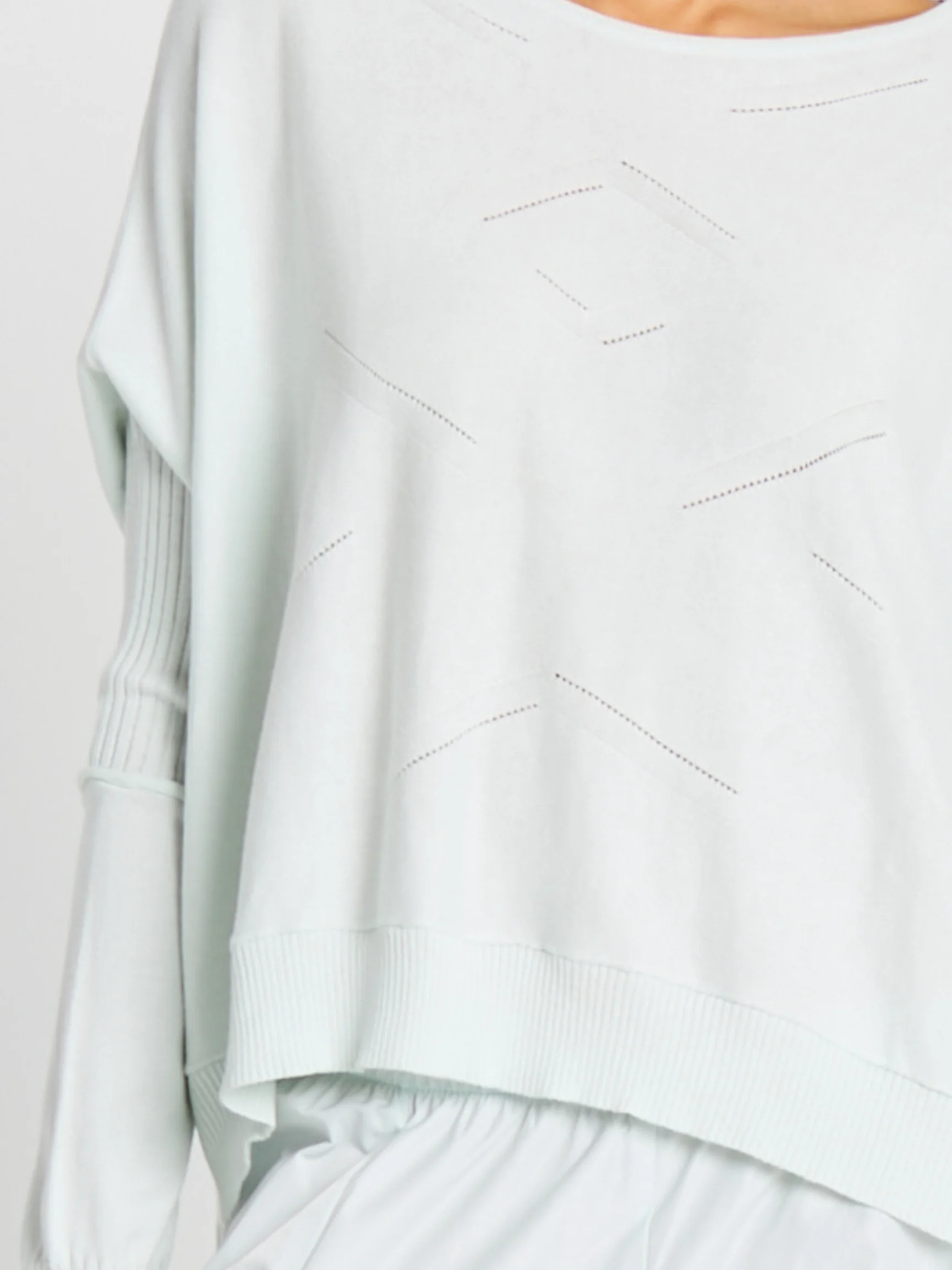 Stitches Pullover in Mint