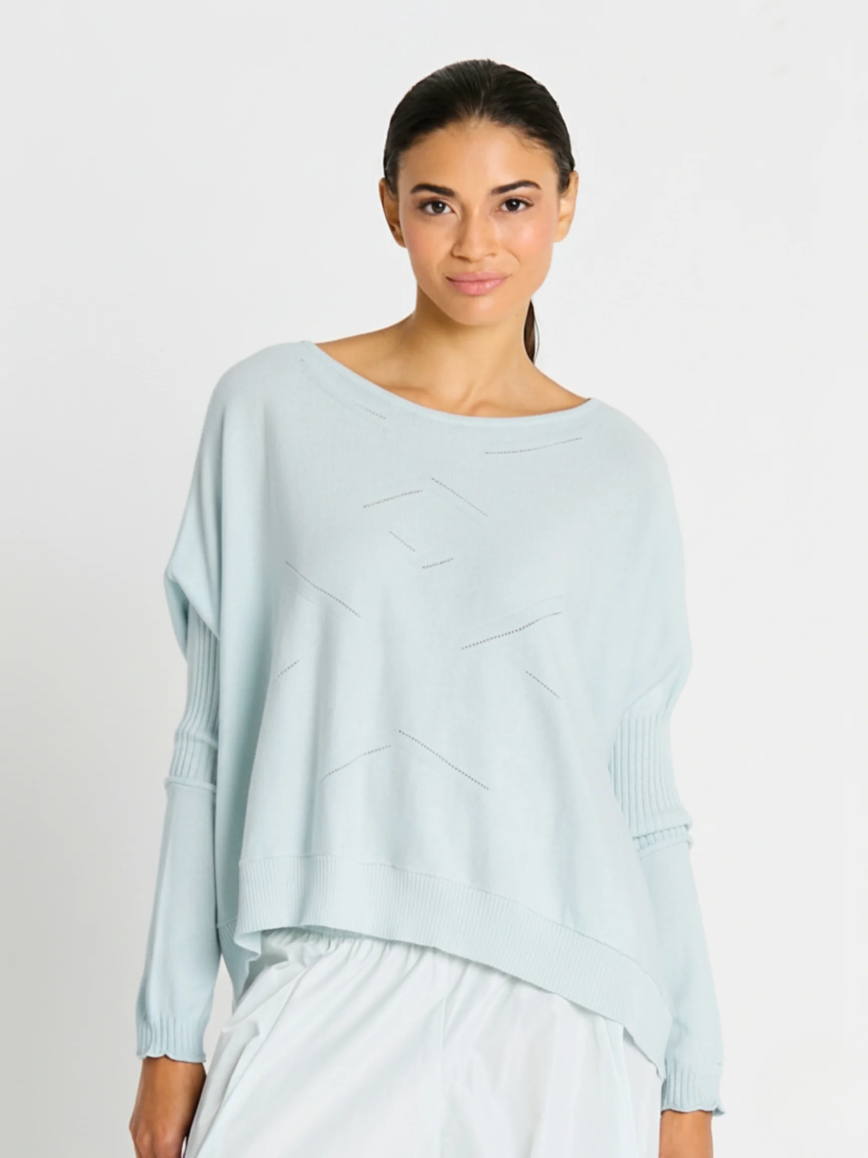 Stitches Pullover in Cameo