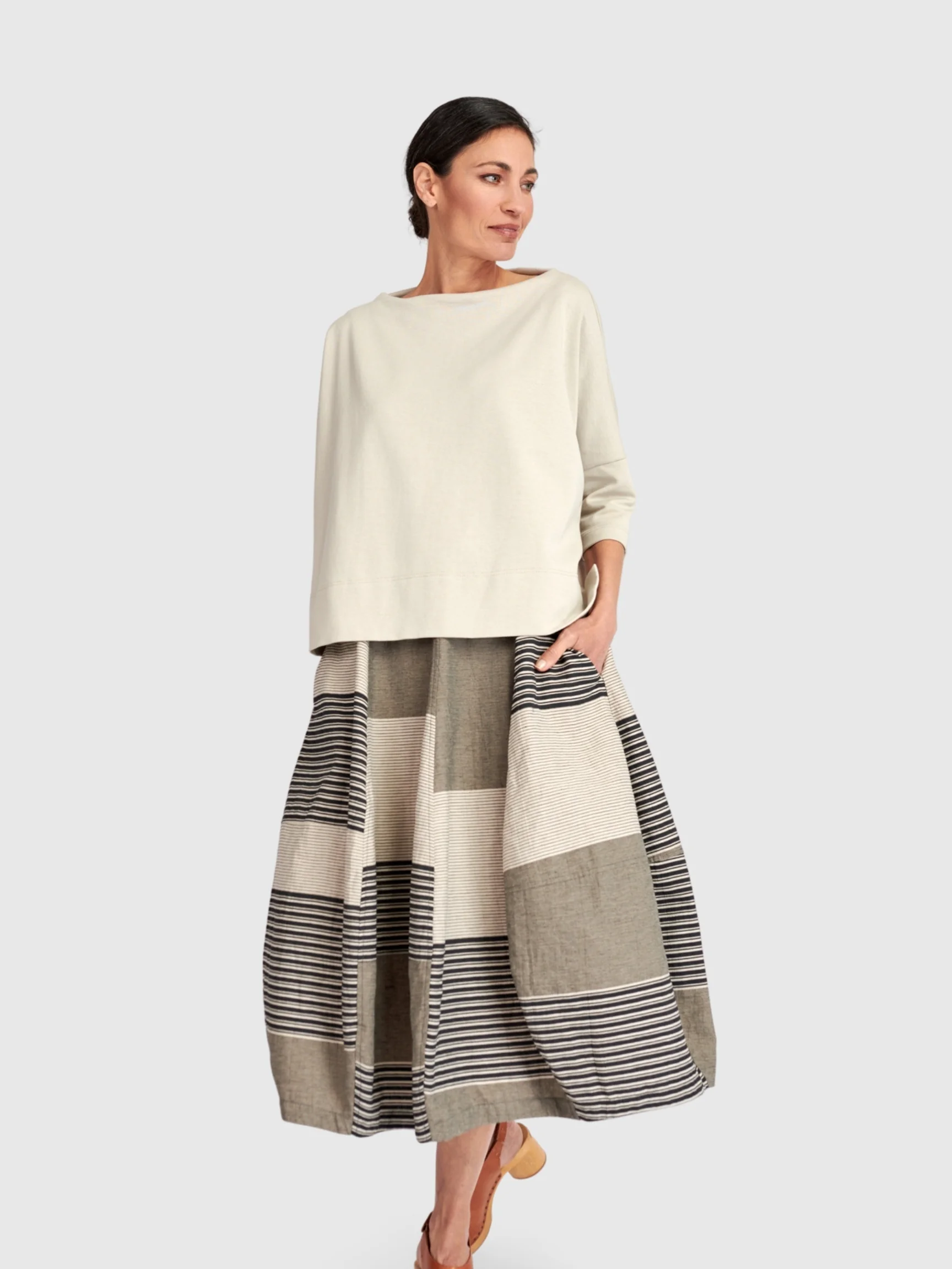 Stonebar Skirt in Stonebar