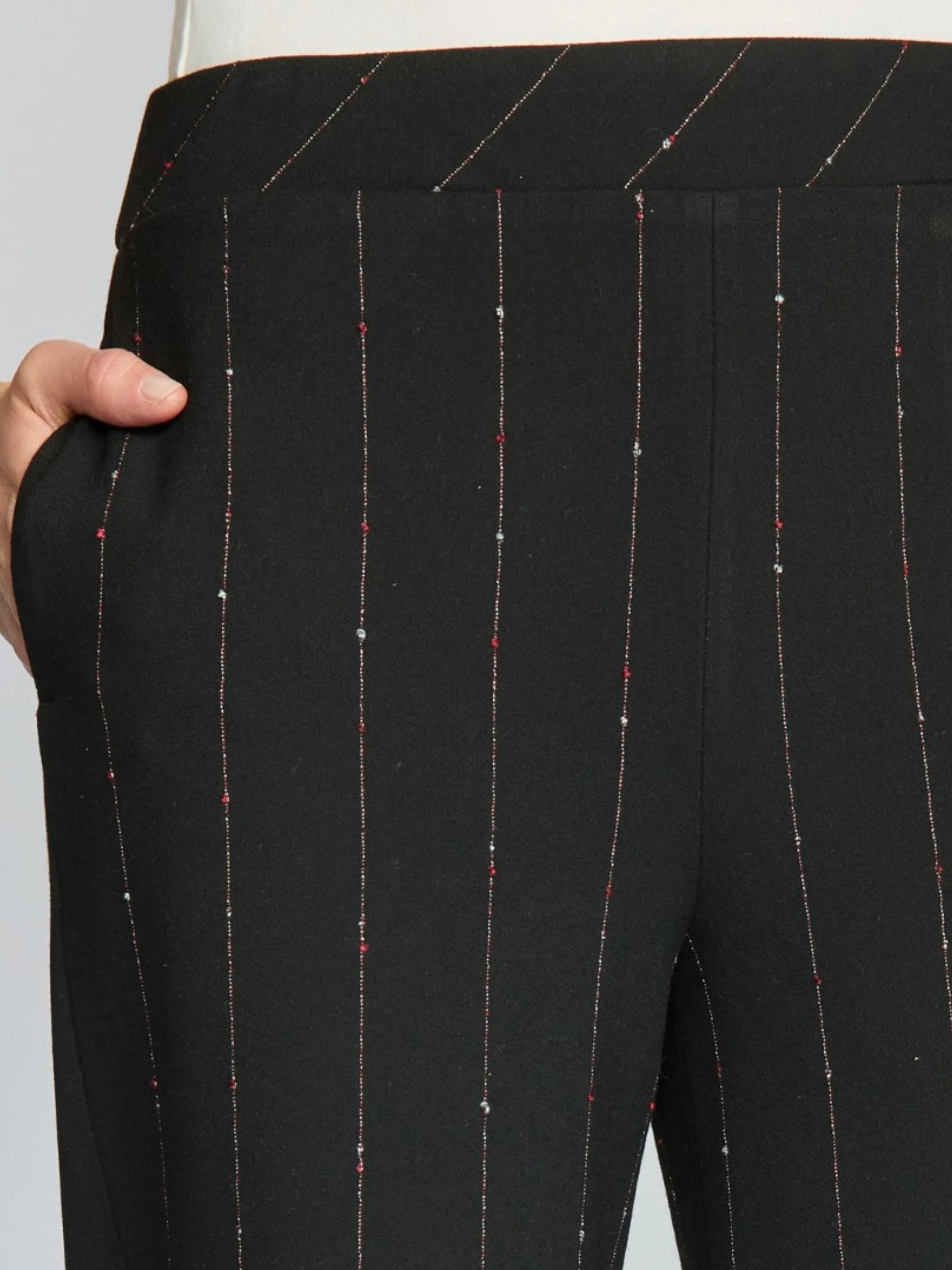 Straight Pant in Black