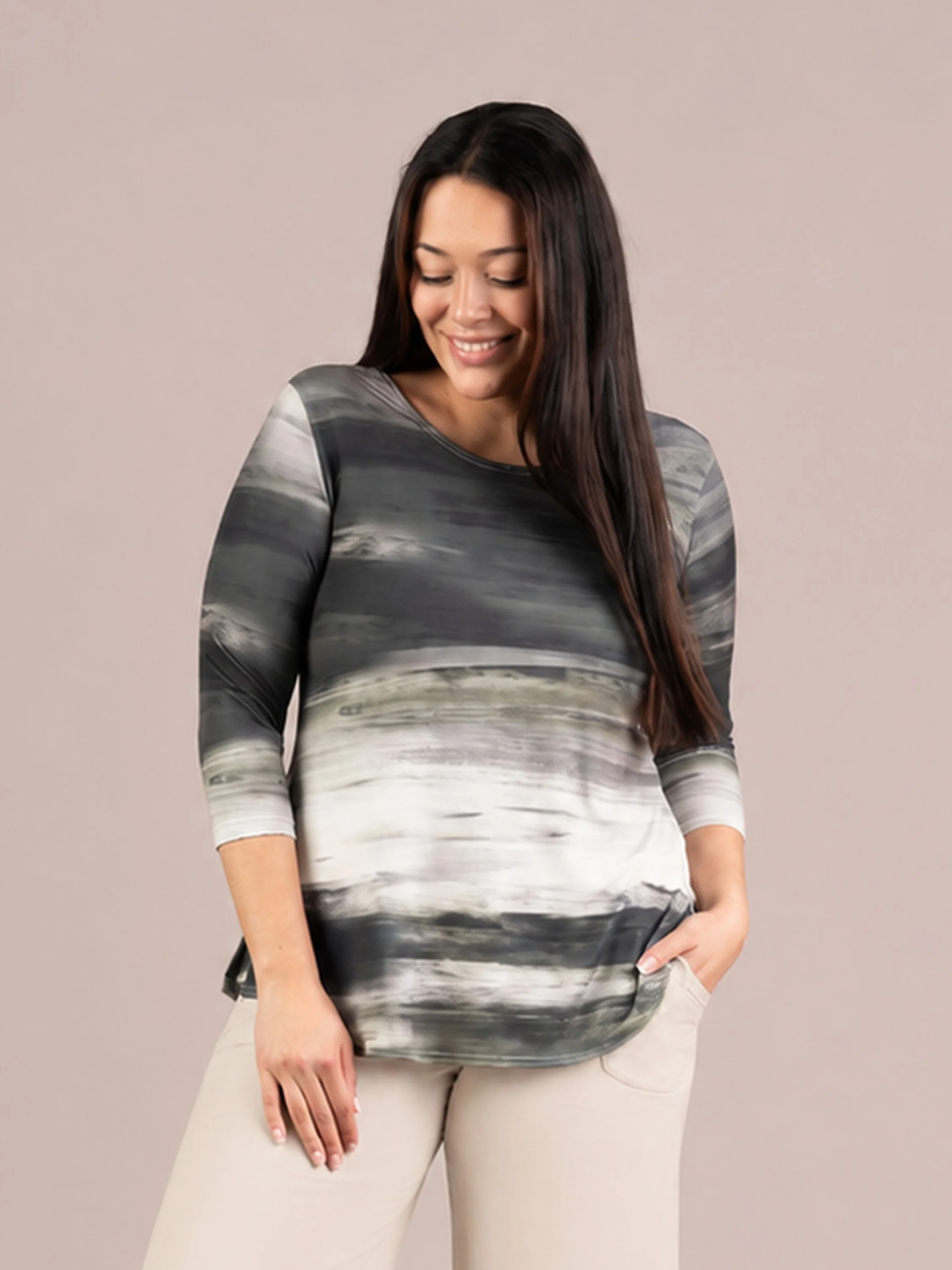 T Relax 3/4 Sleeve Print in Green Brushstrokes